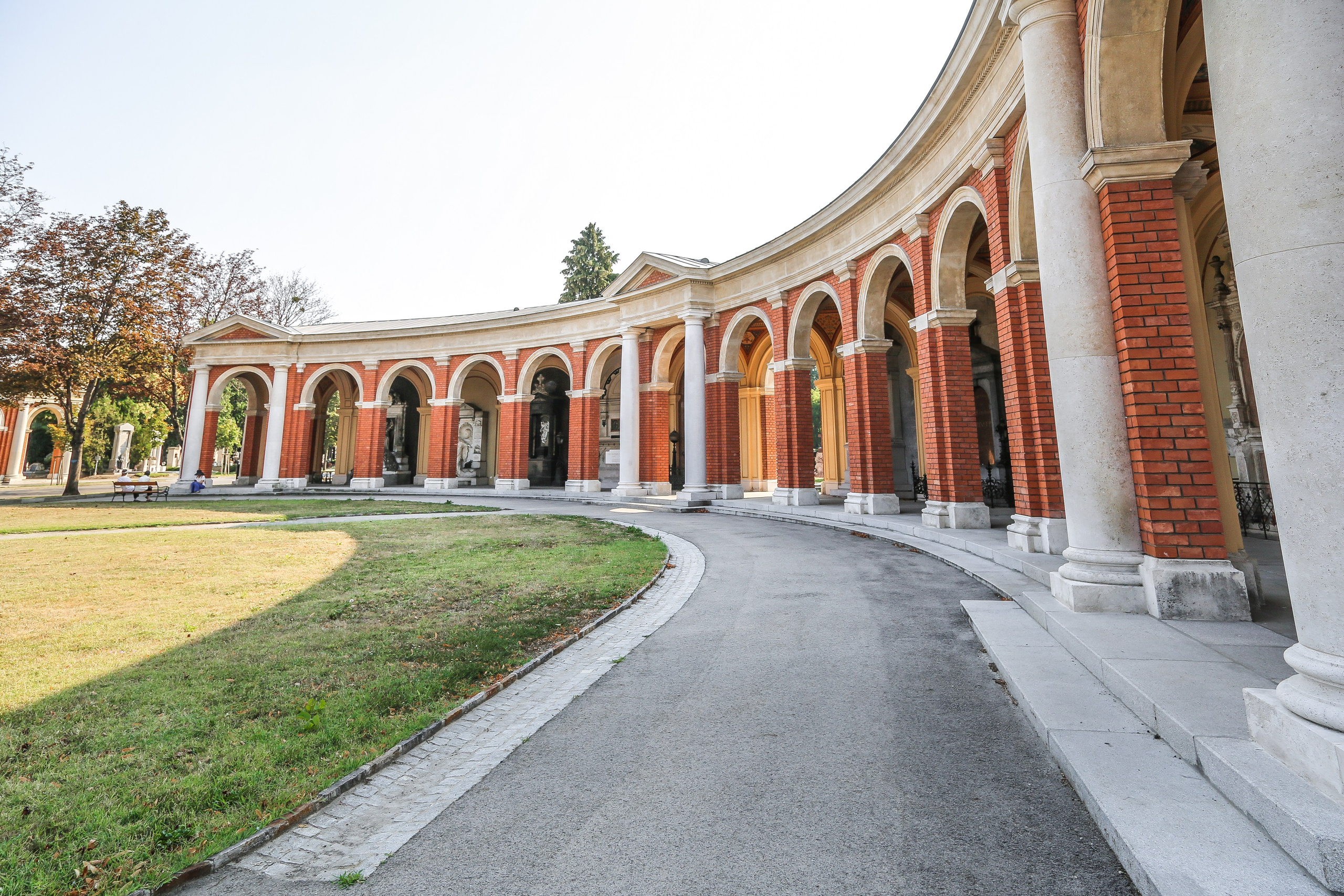 Австрия: Вена — Юденплатц и Центральной кладбище. Дарья Письменюк / Darya Leitstern — фотограф, музыкант, журналист, путешественник