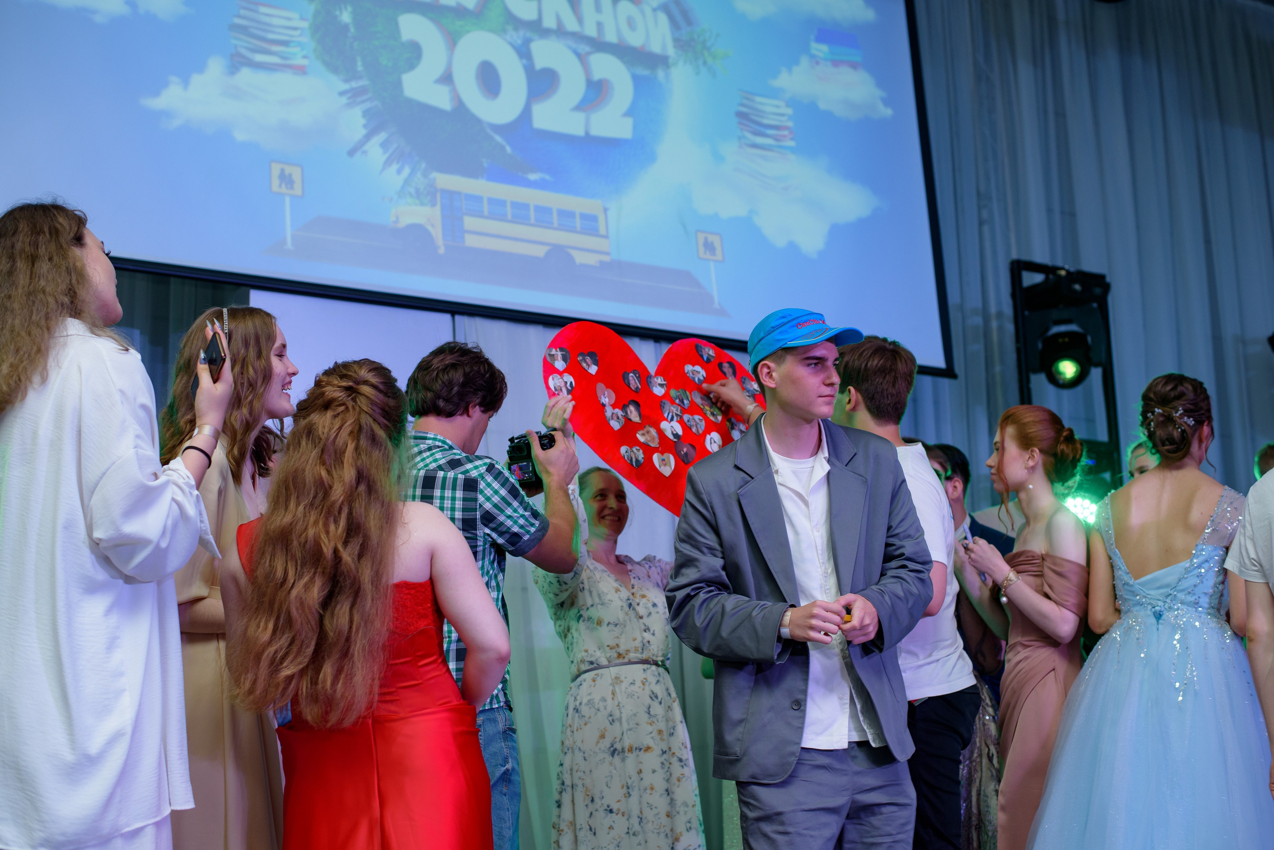 Выпускной 9-11классы. Выпускные книги Анапа Новороссийск Краснодар