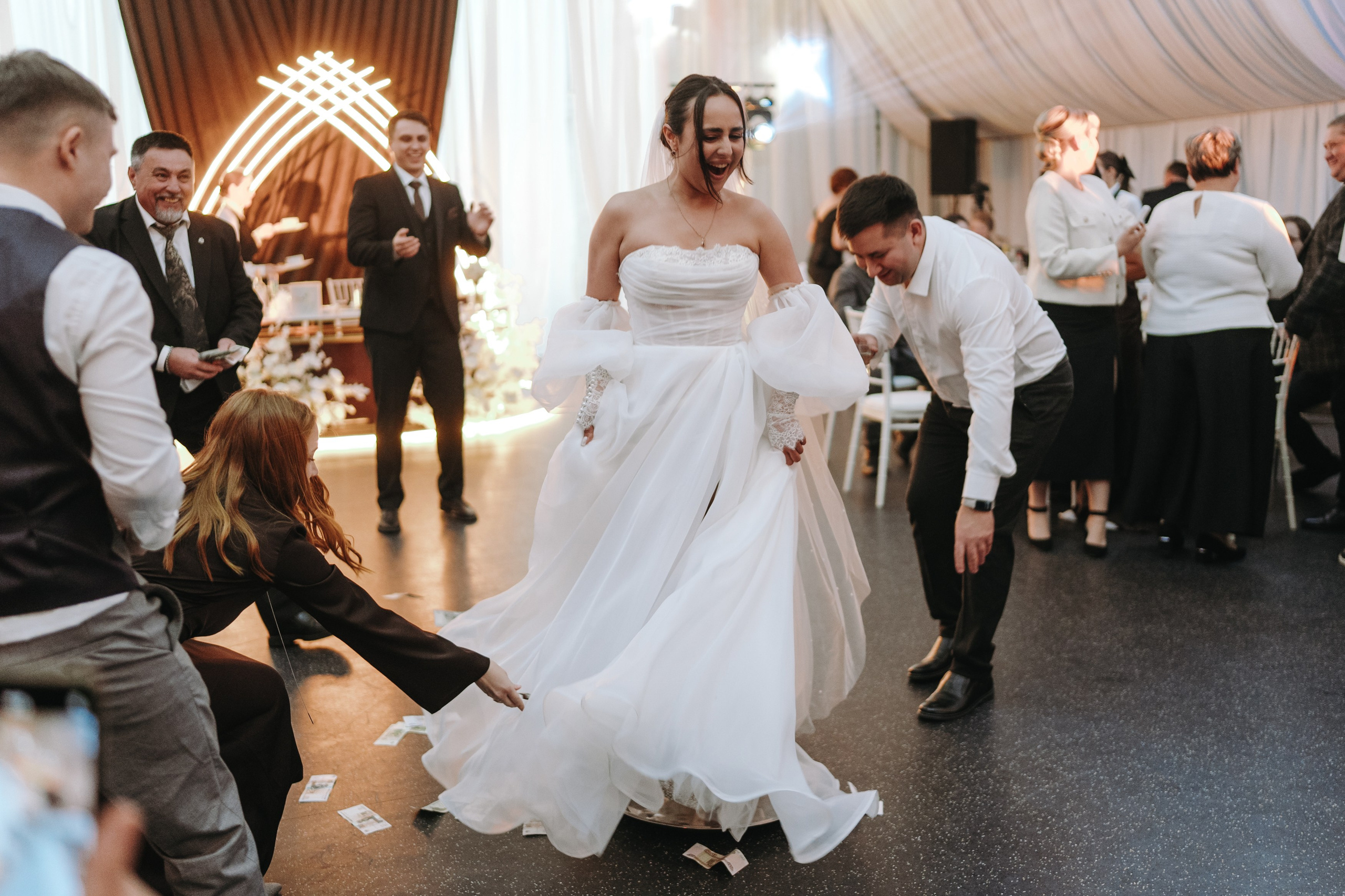 ГРАНД И ГРАНД, РЕСТОРАН ПРАВДА ХОЛЛ, ВЕДУЩИЙ РАМИС КАРИМОВ УФА