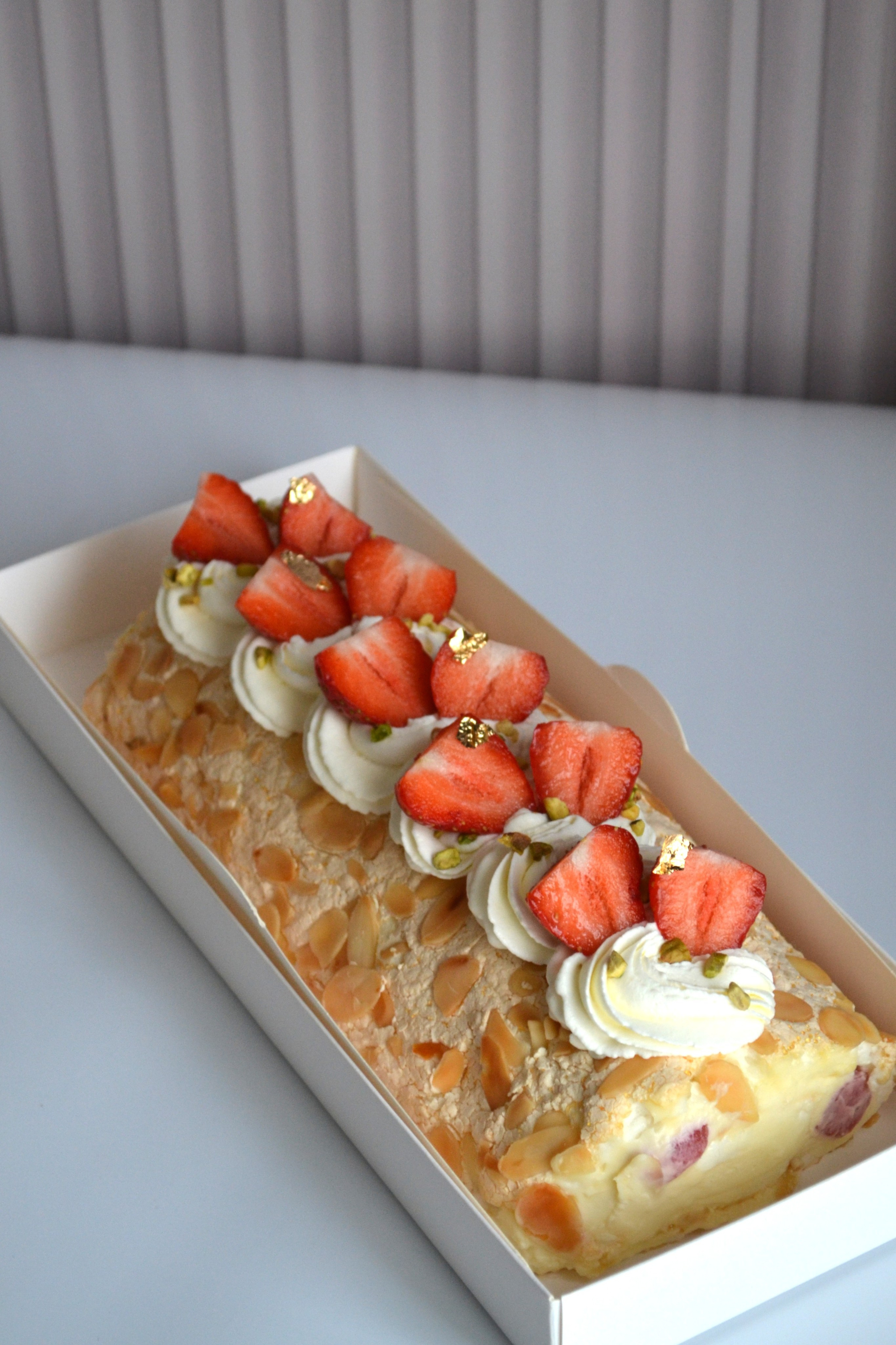 Десерты. Семейная кондитерская. Торты и десерты на заказ в Москве и области