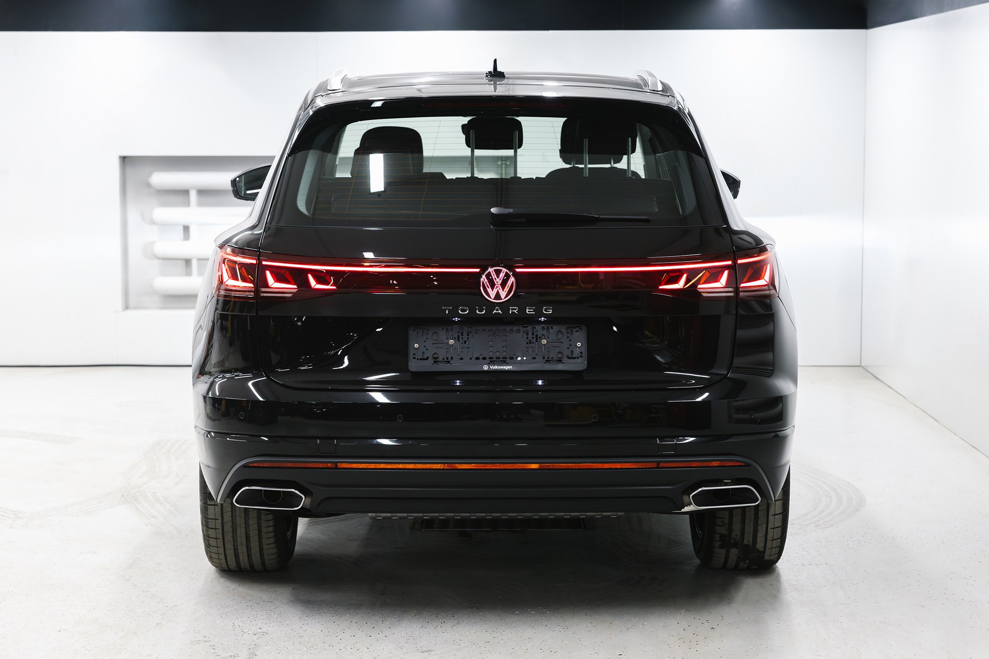 Volkswagen Touareg R-Line 3.0 TDI AT (286 л. с.) 2025. Автосалон «Х-Авто»