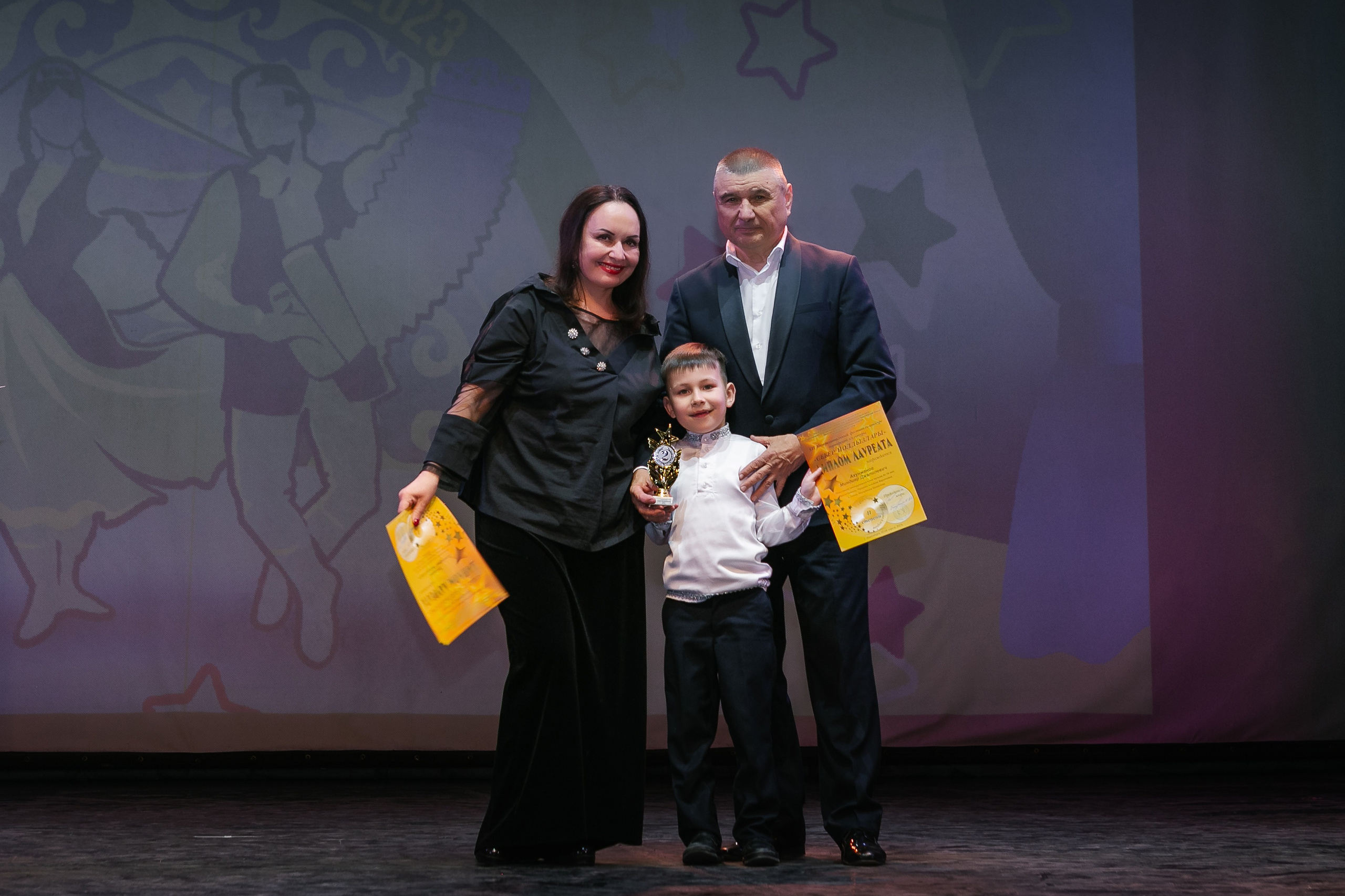 Межрегиональный фестиваль «Сибирские звезды». Контент фотограф, съемка для маркетплейсов, фуд съемка и репортажи в Новосибирске Ралия Галеева