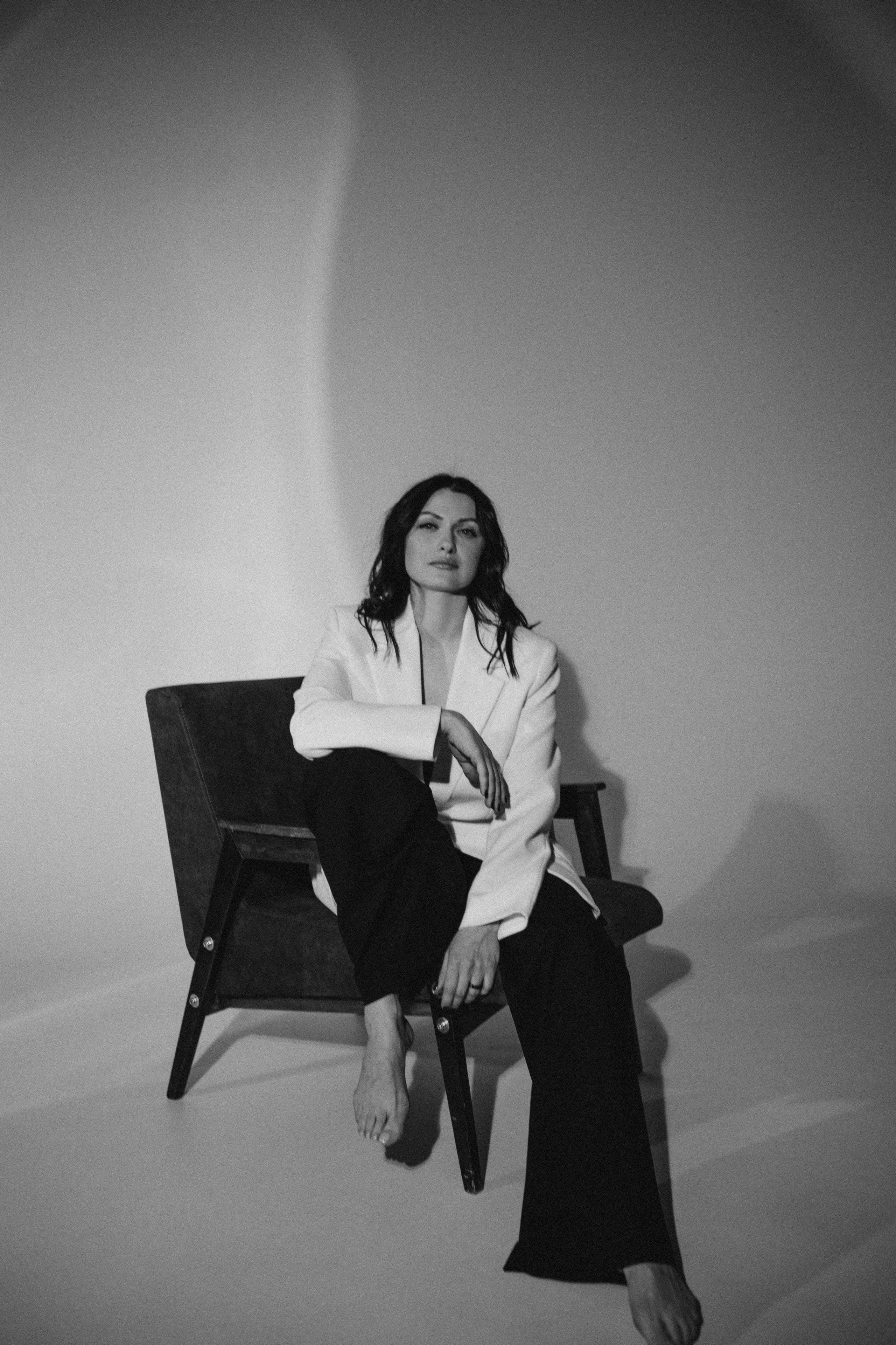 Анна ч/б. Главная