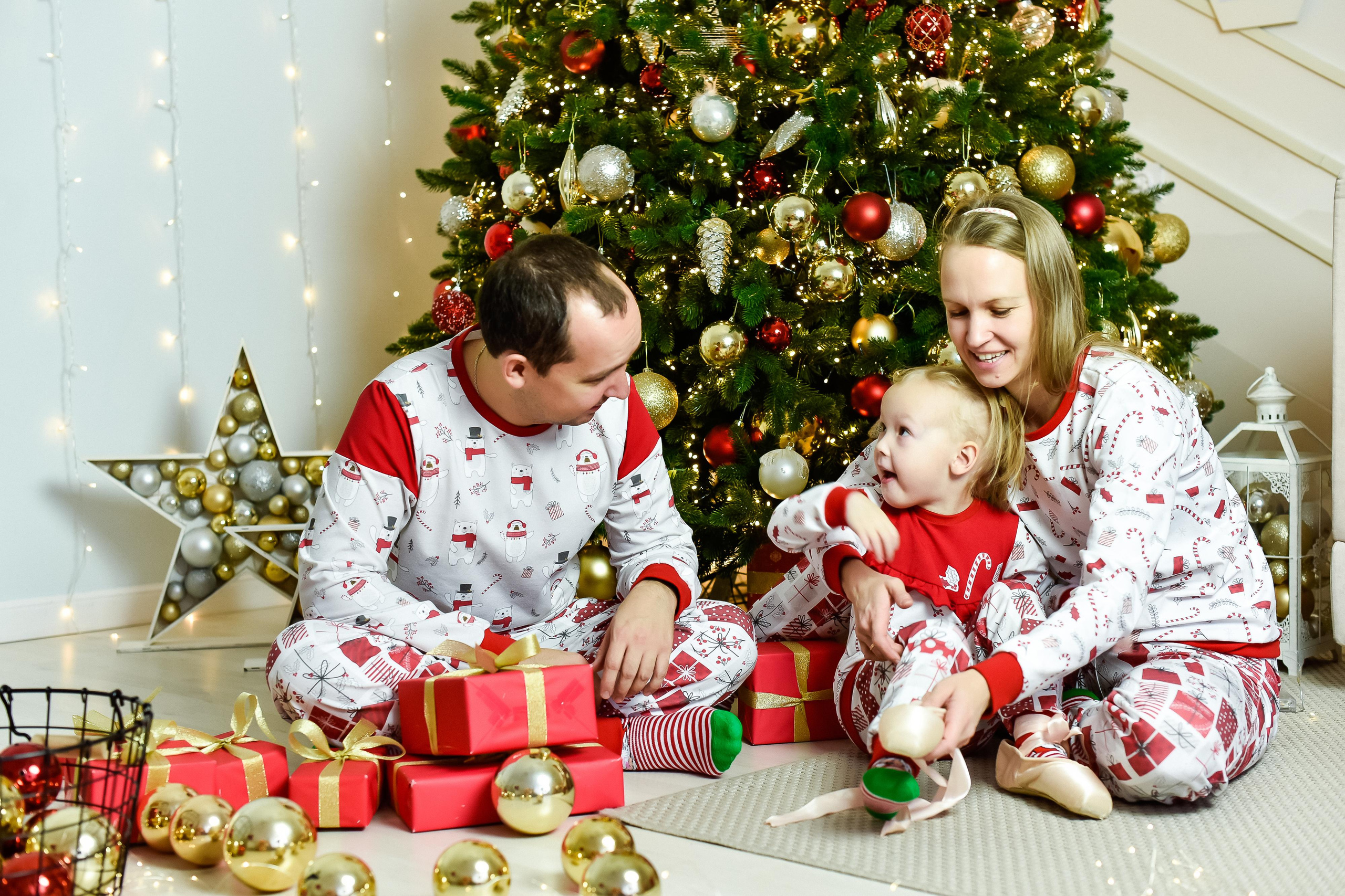 Счастливы вместе (Семья Людмилы, Миры и Наиля)