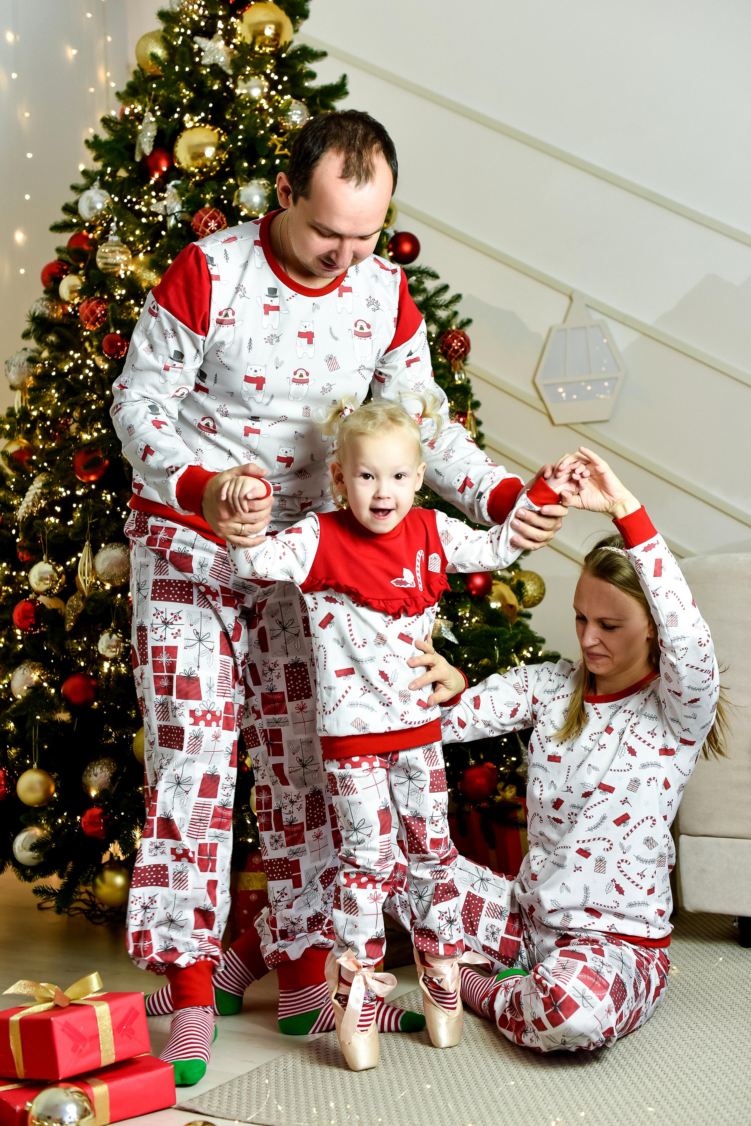 Счастливы вместе (Семья Людмилы, Миры и Наиля)