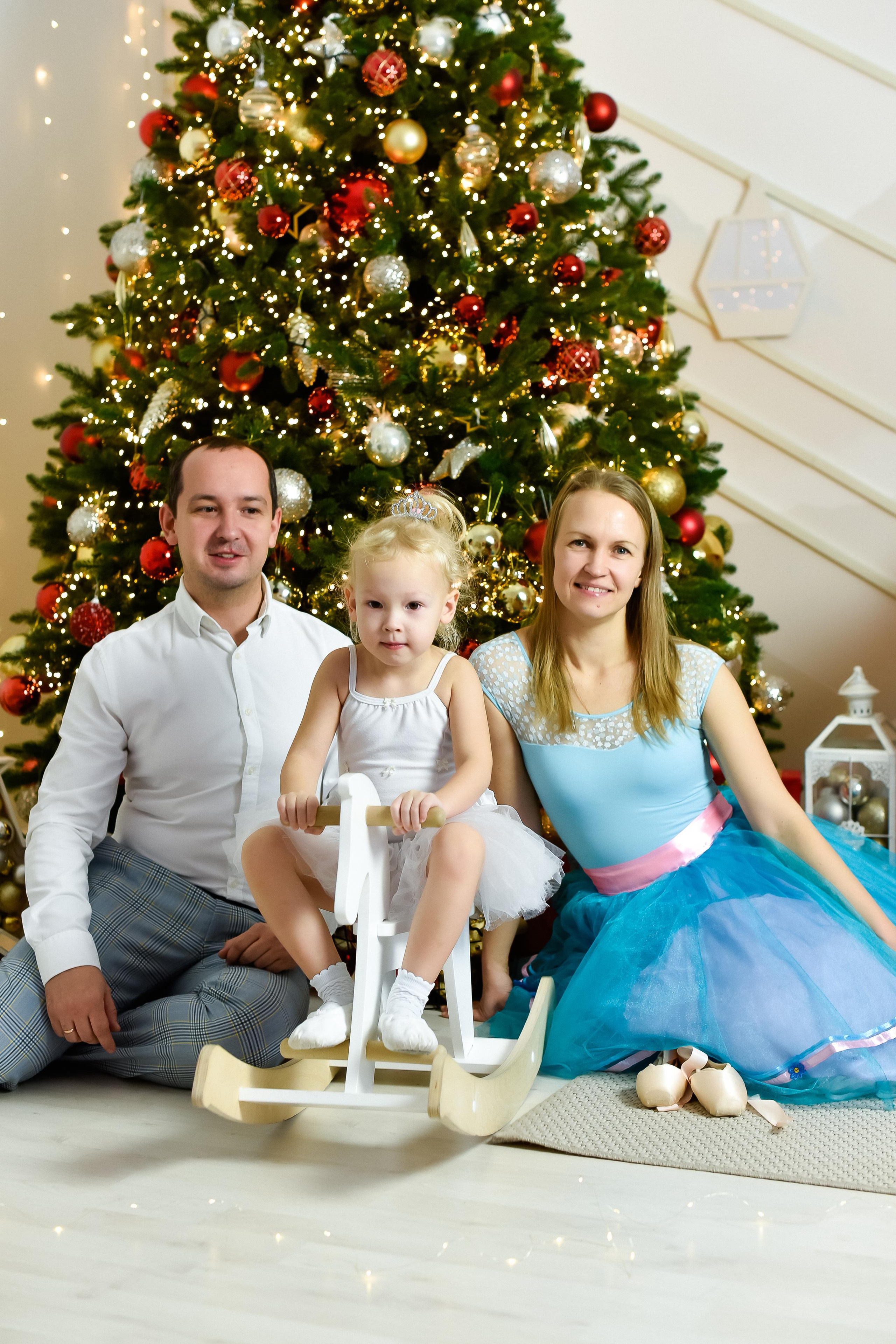 Счастливы вместе (Семья Людмилы, Миры и Наиля)