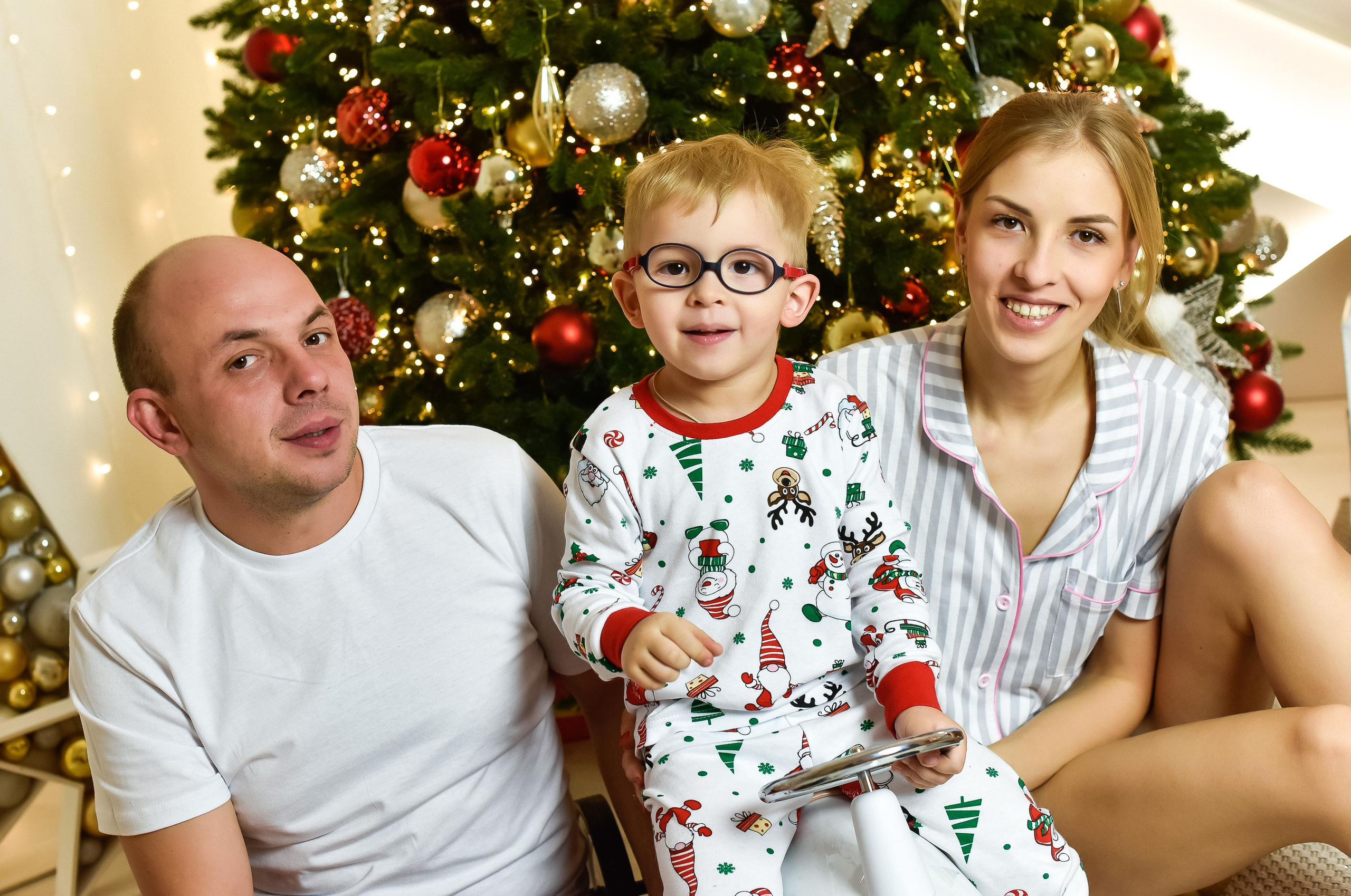 Счастливы вместе (Семья Анечки)