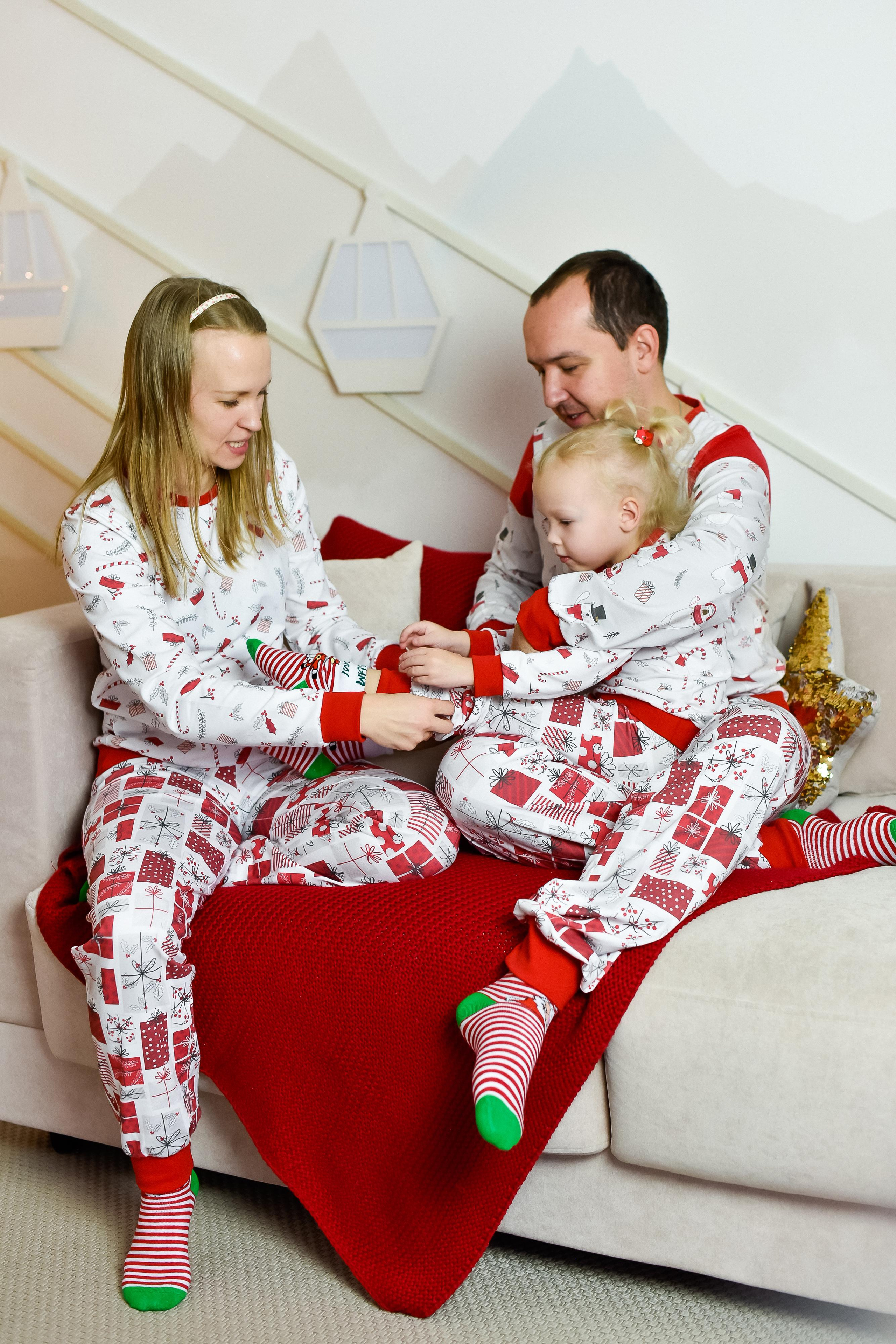 Счастливы вместе (Семья Людмилы, Миры и Наиля)