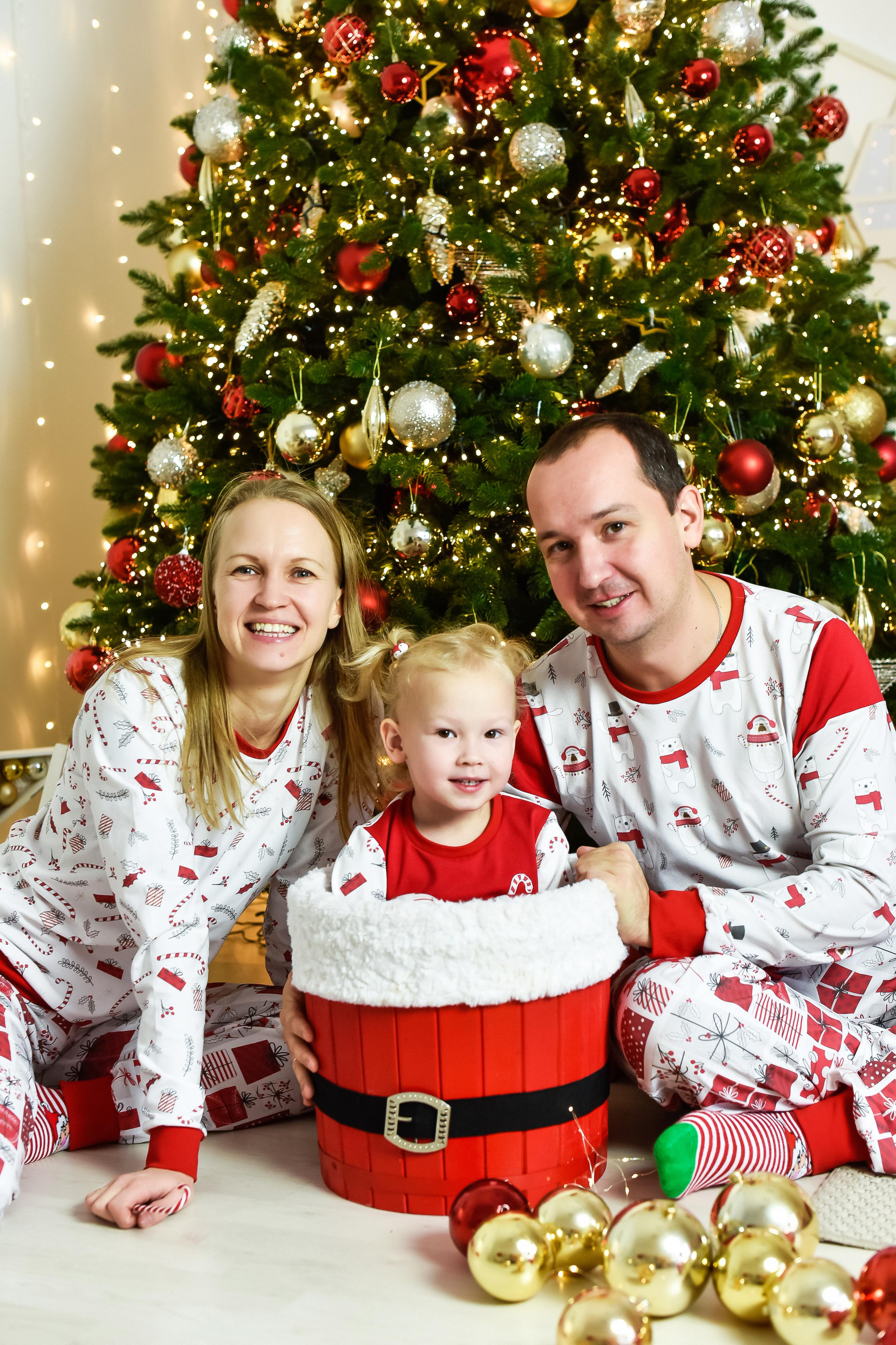 Счастливы вместе (Семья Людмилы, Миры и Наиля)