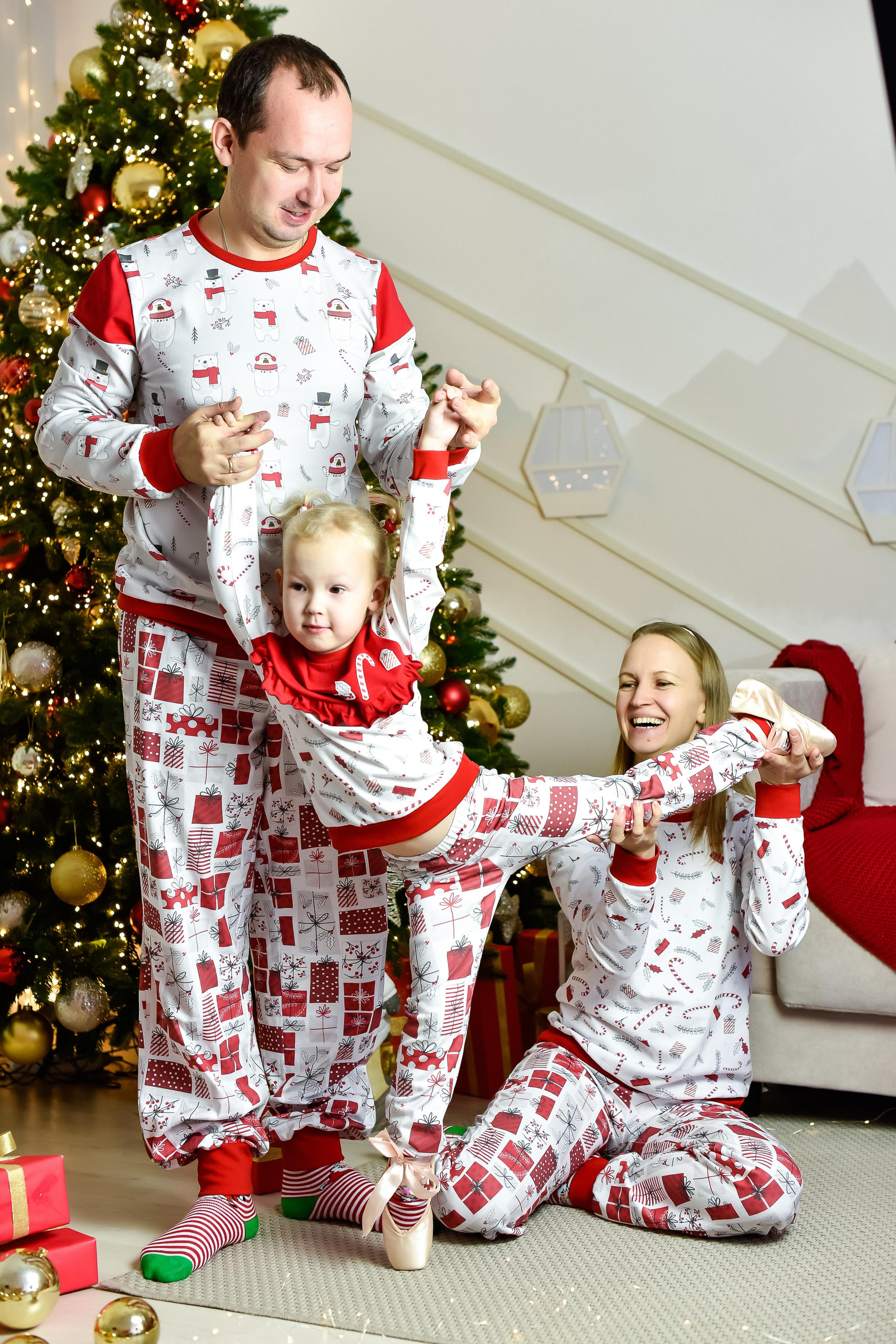 Счастливы вместе (Семья Людмилы, Миры и Наиля)