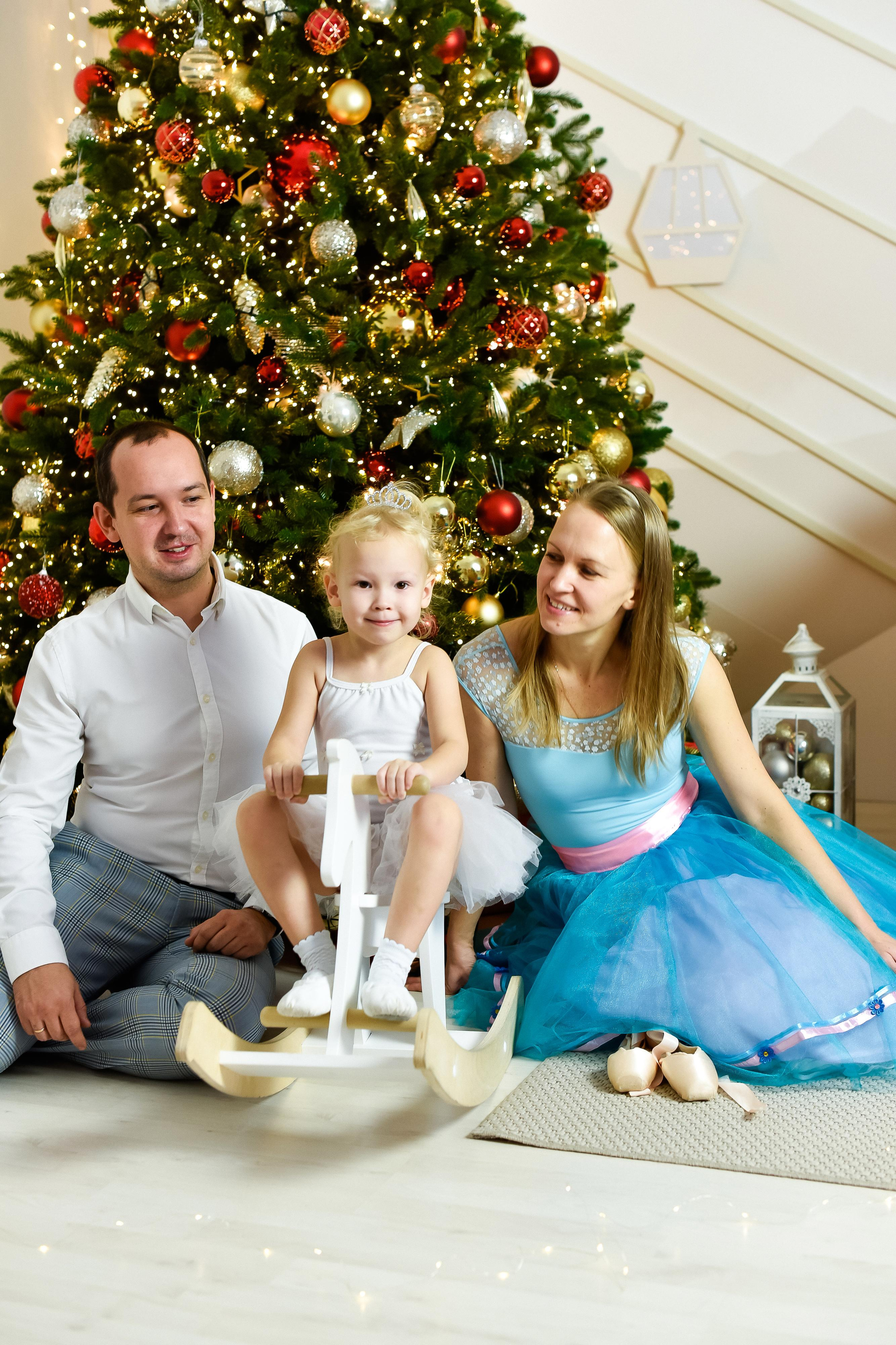 Счастливы вместе (Семья Людмилы, Миры и Наиля)