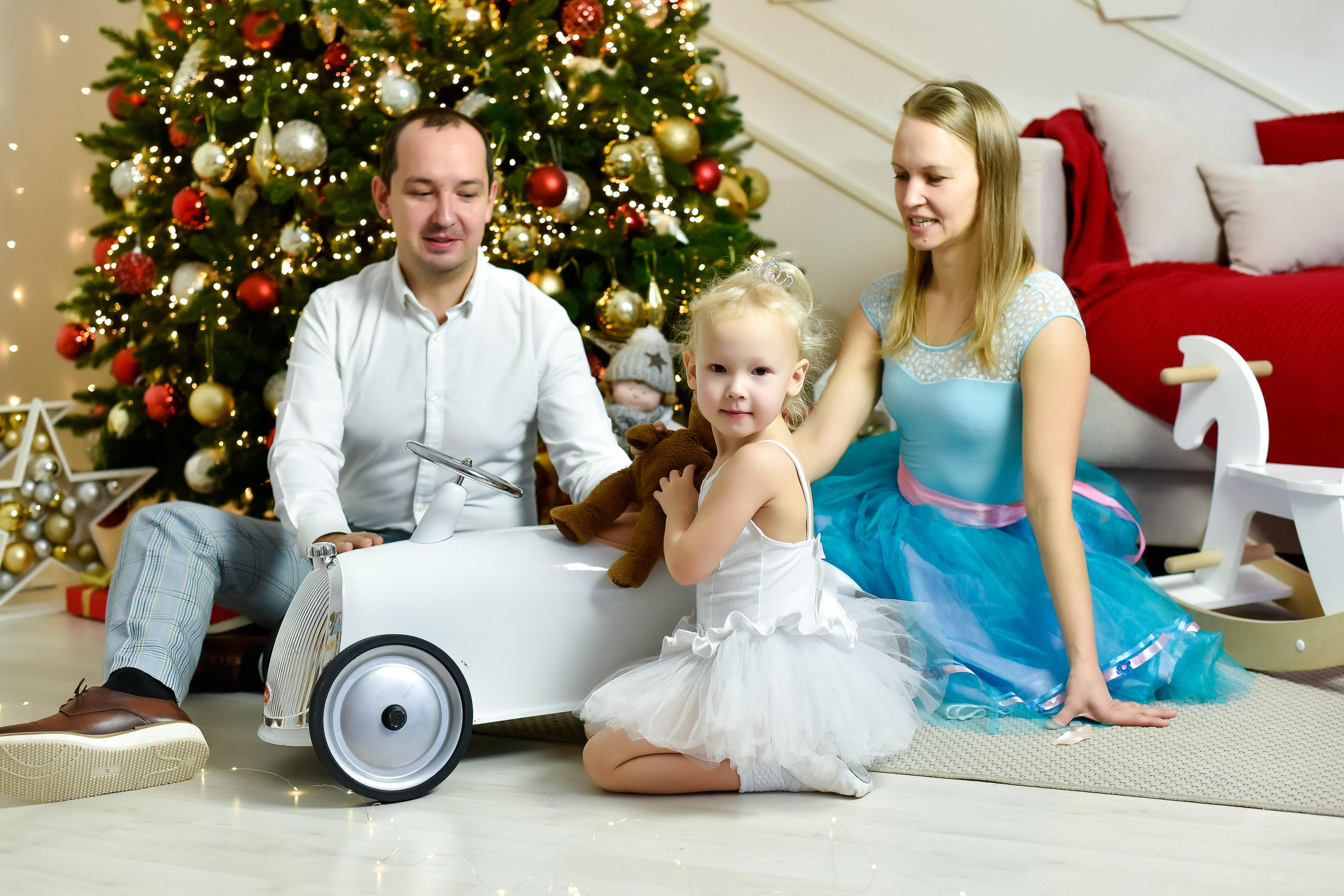 Счастливы вместе (Семья Людмилы, Миры и Наиля)