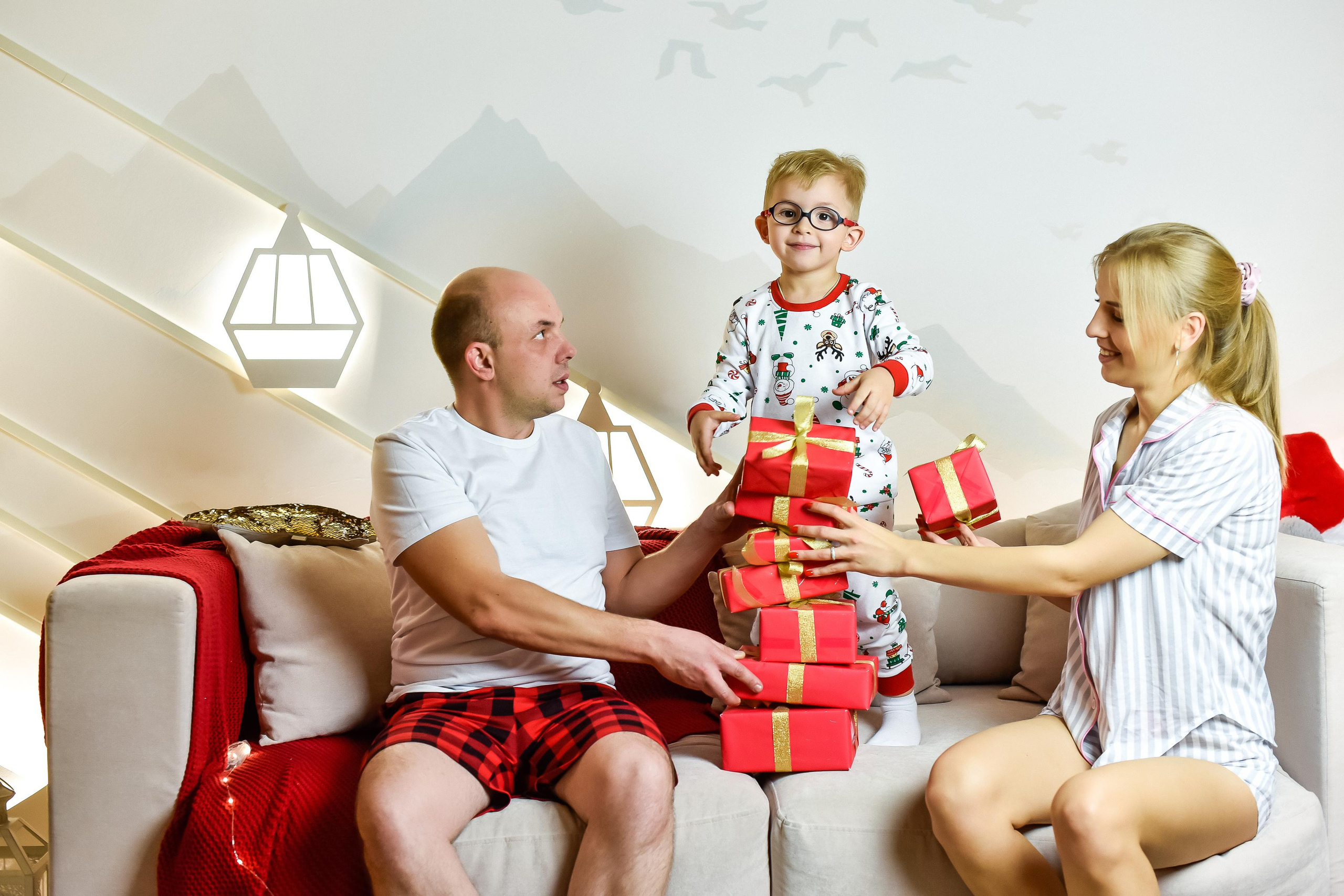 Счастливы вместе (Семья Анечки)