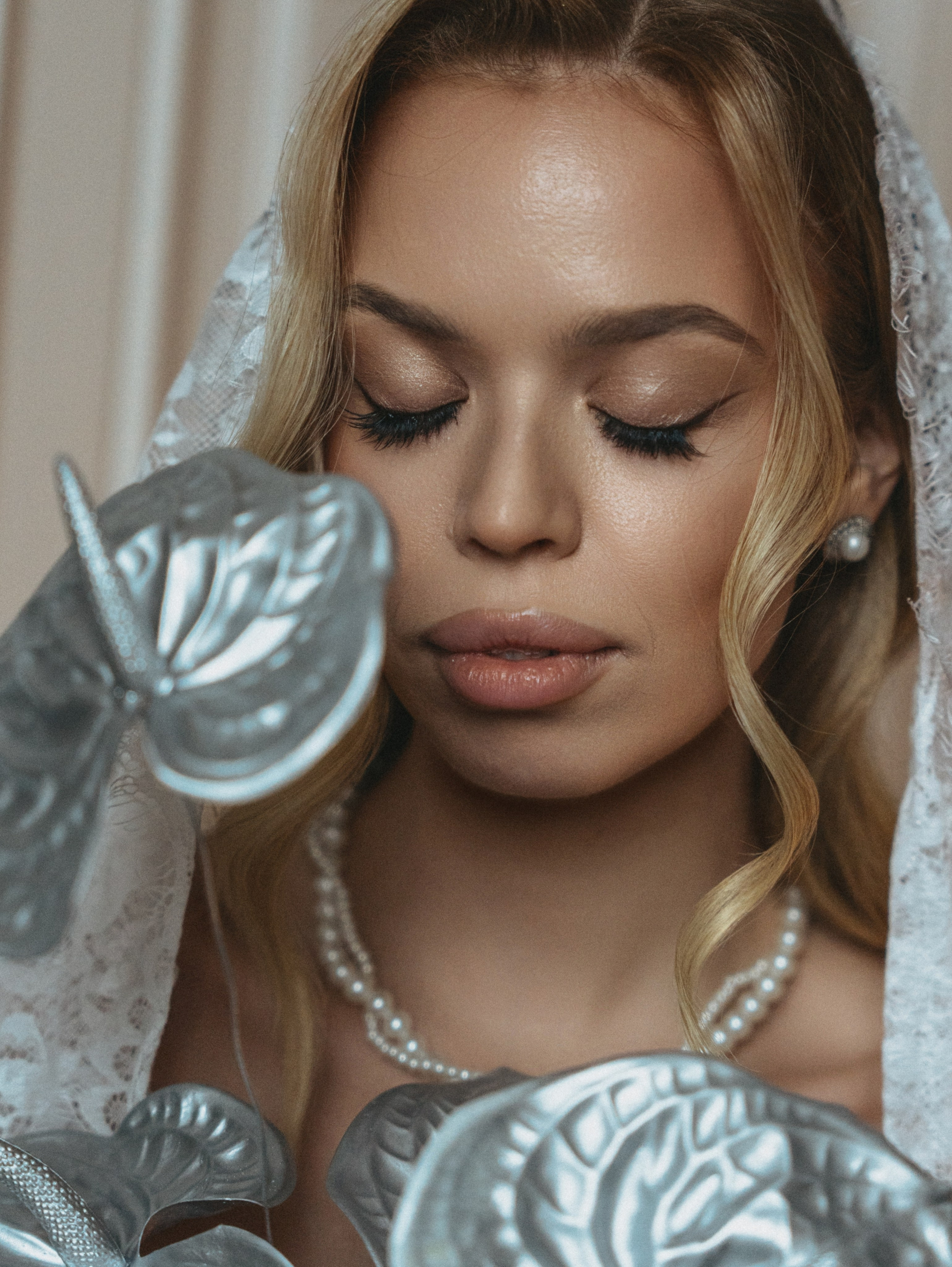 Свадебная фотосессия в Санкт-Петербурге. Свадебный фотограф Санкт-Петербург. Федосова Елизавета. Свадебная фотосессия в студии.