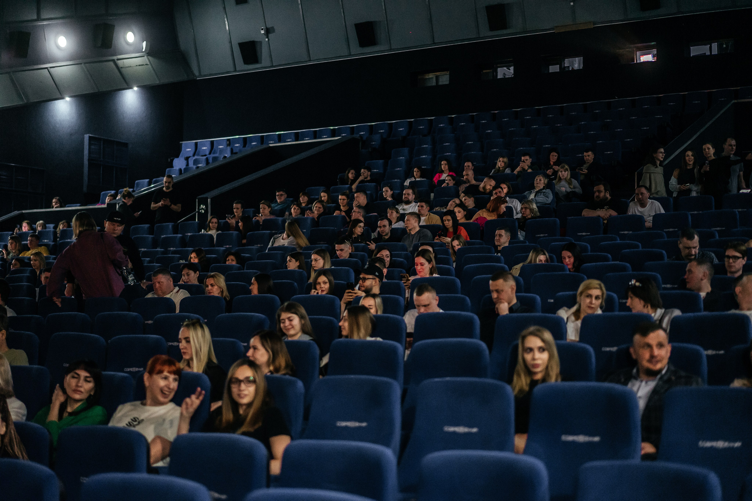 САБРАЖ | Дом импровизации. Фотограф и видеограф Смоленск | Студия Цезарь