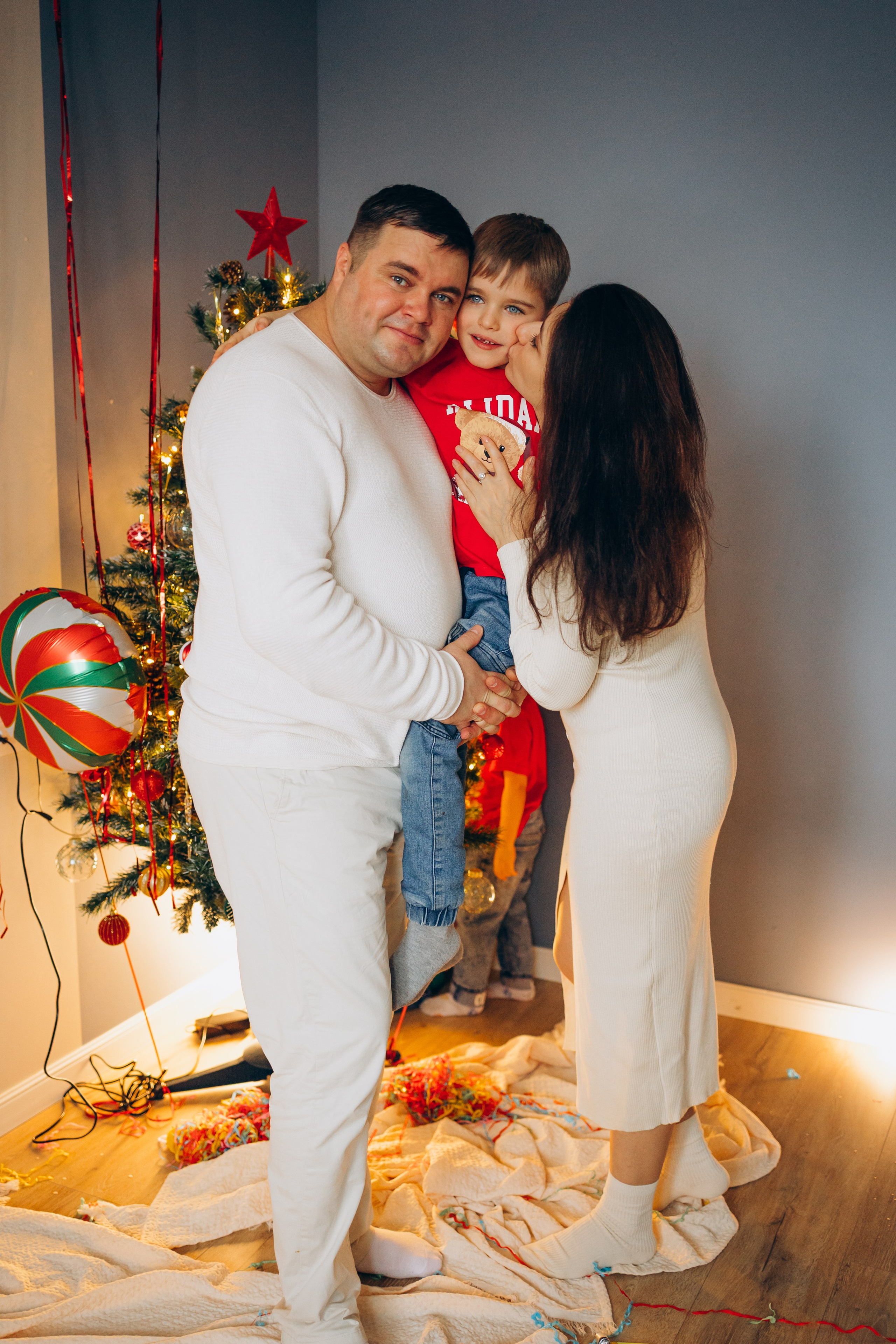 Семья — это тепло объятий и свет улыбок!. Фотограф Москва Светлана Кирюшина