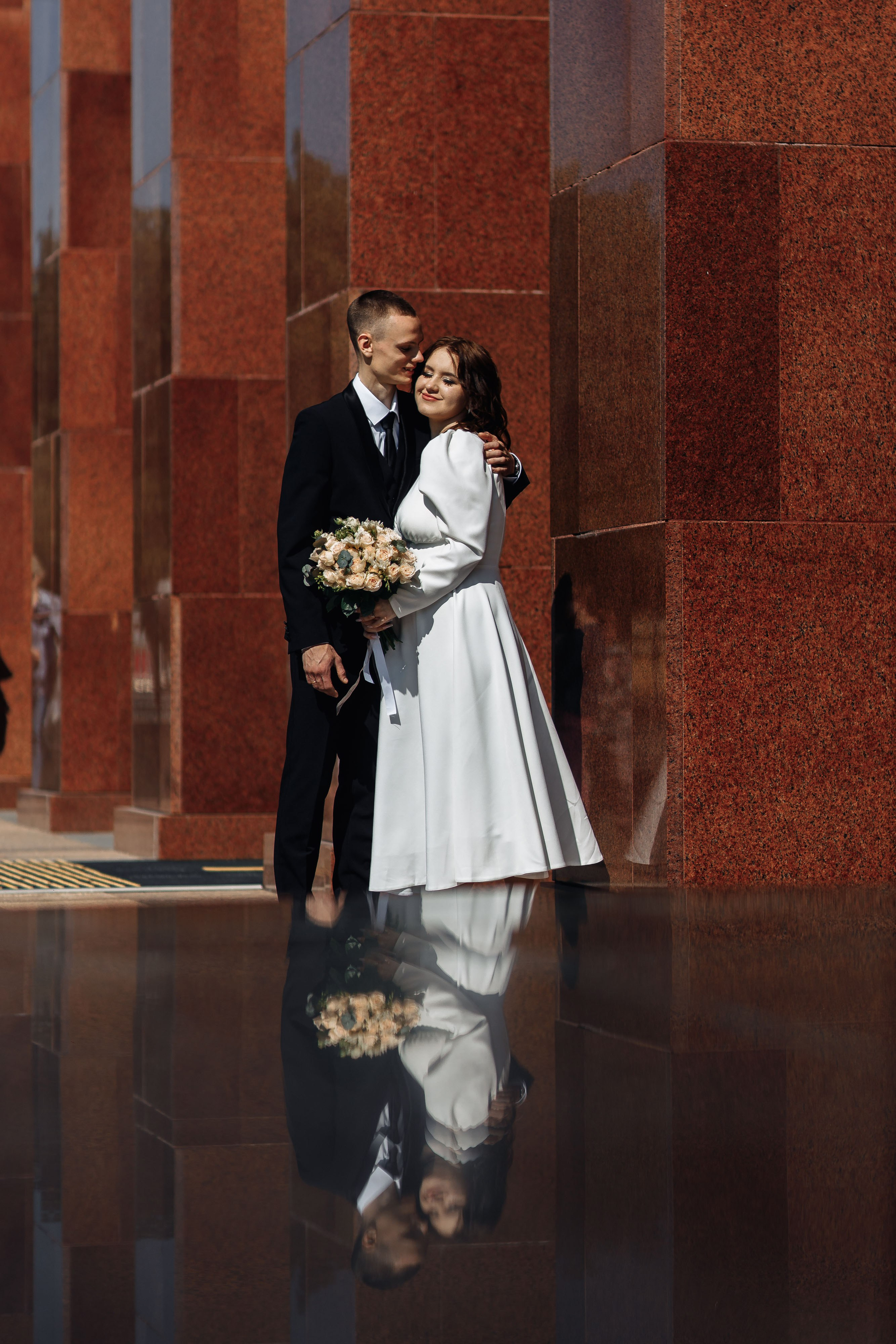 Свадебная прогулка в Смоленске. Свадебный фотограф Вашкевич Денис
