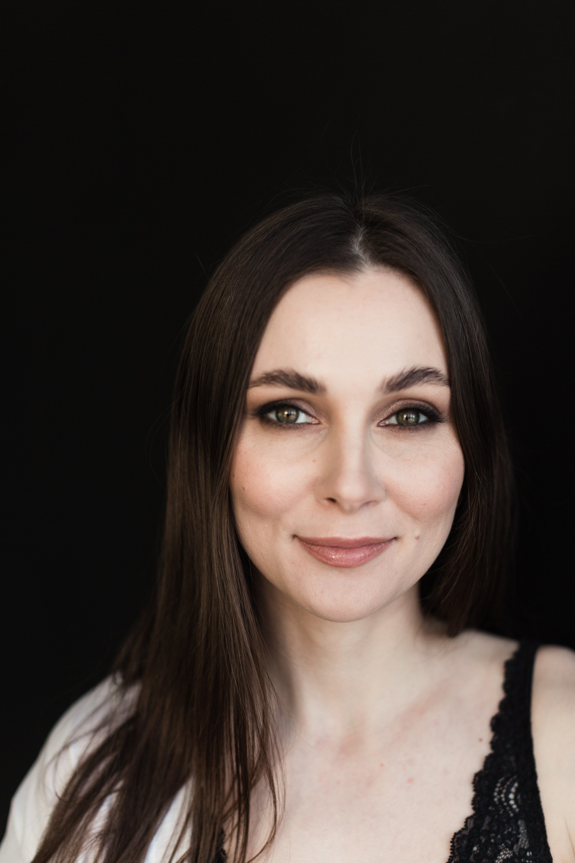 Валентина — эксперт по депиляции. Портретный фотограф в Красноярске Акифьева Евгения