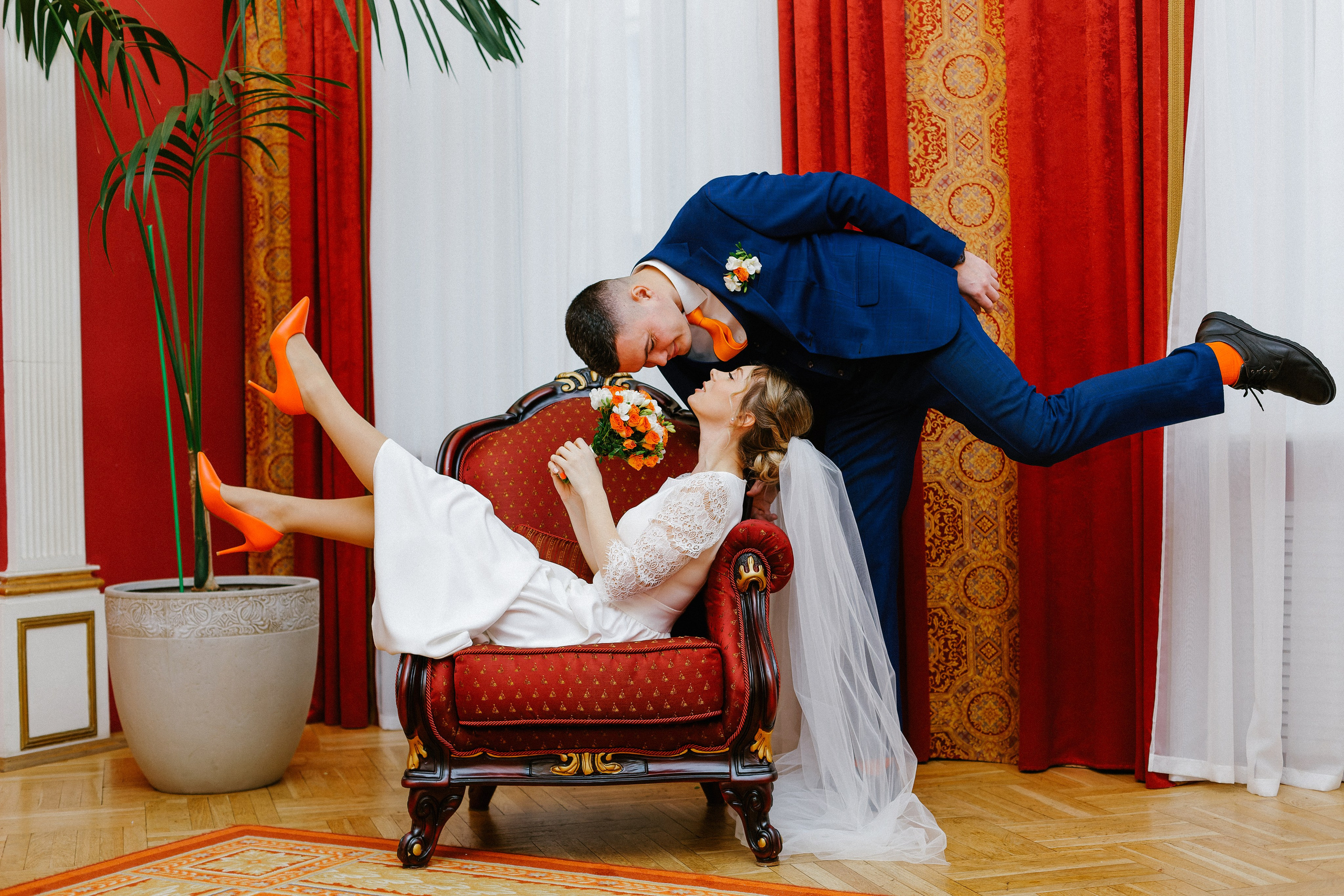 Примеры свадебных фотографий, позы для свадебной съёмки