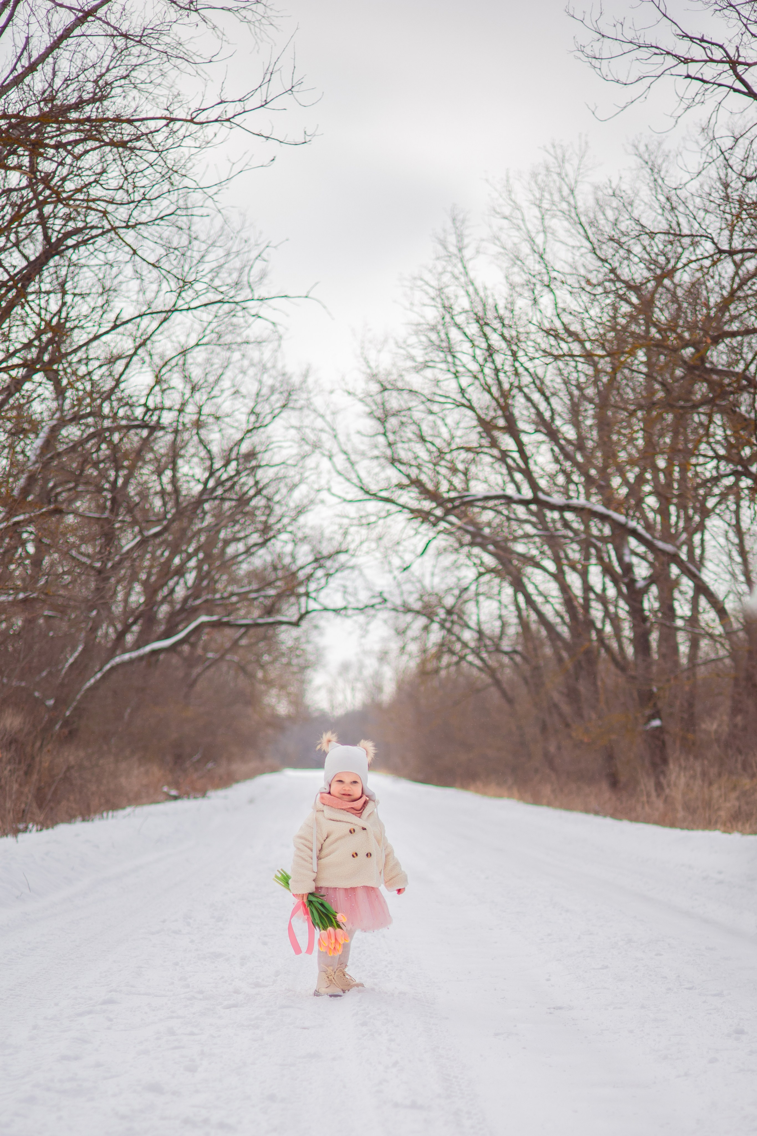Даня и Поля тюльпаны. Семейный и детский фотограф в Михайловке Татьяна Лестьева