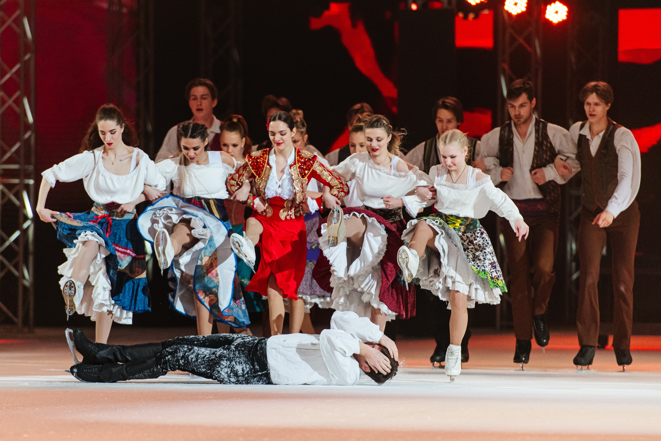 ШОУ Ильи АВЕРБУХА. ДИНА МИХНЕВА спортивный фотограф Москва