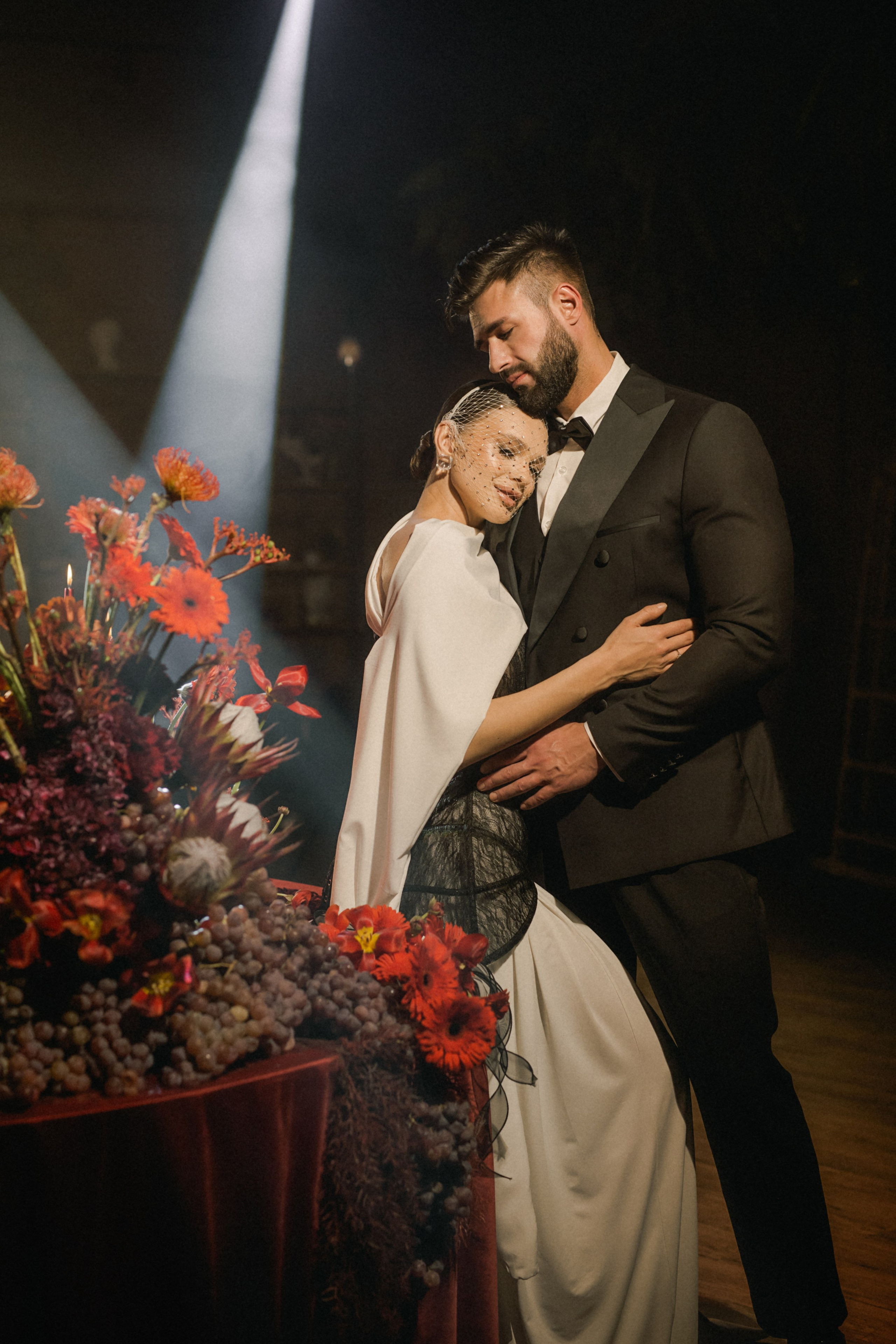 Красивая свадьба в Красном цвете. Свадебный фотограф в Краснодаре и по всему ЮФО и Миру Ольга Гусева