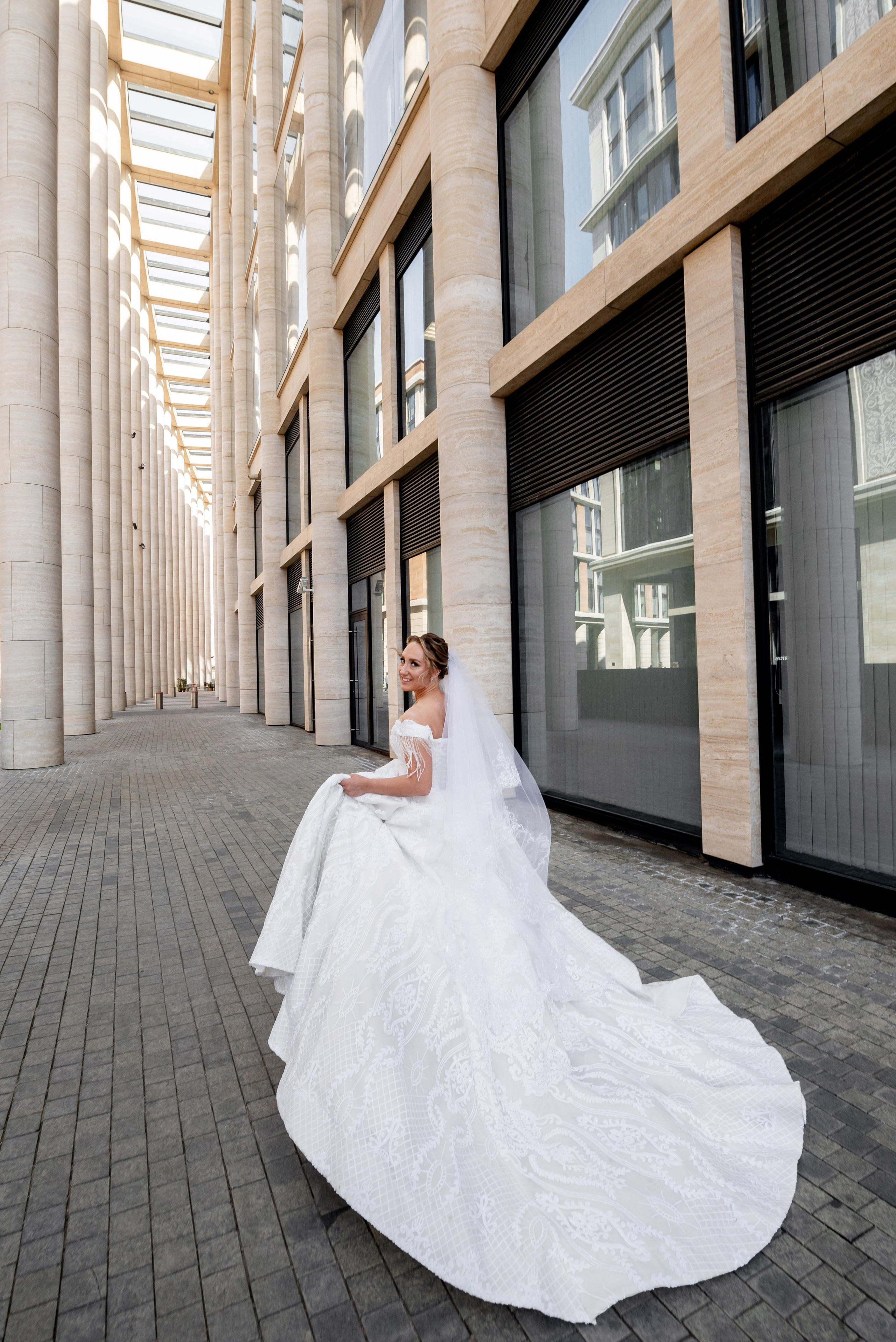 Анастасия и Игорь (фотосессия во Втором Дворце Бракосочетания, Польский сад, здание городской Ратуши). Портретный, семейный и свадебный фотограф в Санкт-Петербурге и в Пушкине Ширяев Денис