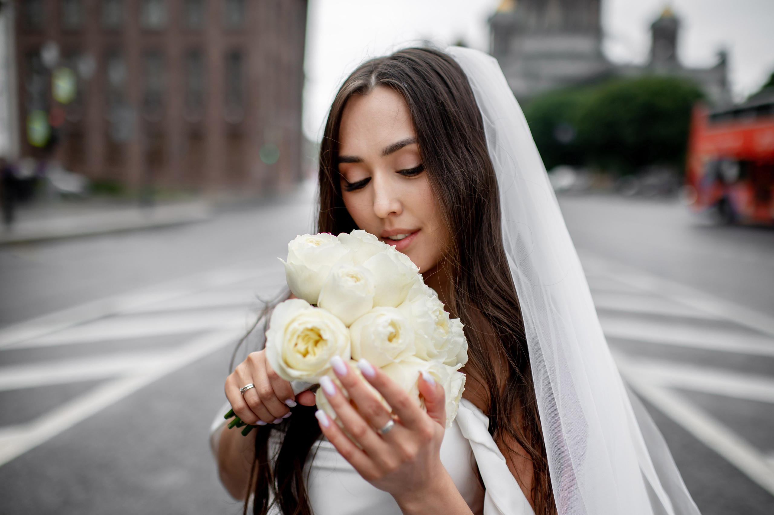 Классическая свадебная фотосессия Аины и Антона по самым красивым местам для свадебной прогулки в Санкт-Петербурге. Портретный, семейный и свадебный фотограф в Санкт-Петербурге и в Пушкине Ширяев Денис