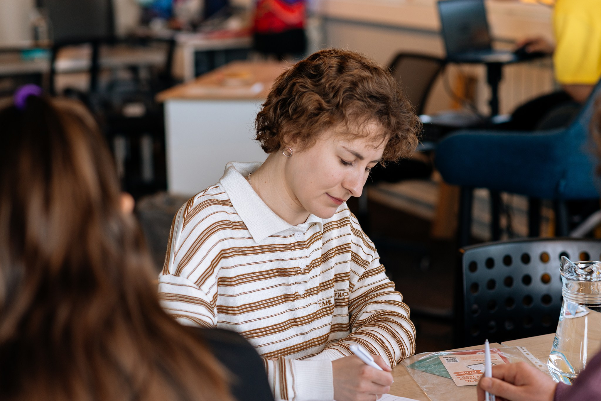 Тотальный диктант в Ночлежке. Апрель 26. Репортажный фотограф в Санкт-Петербурге Анастасия Клёпова