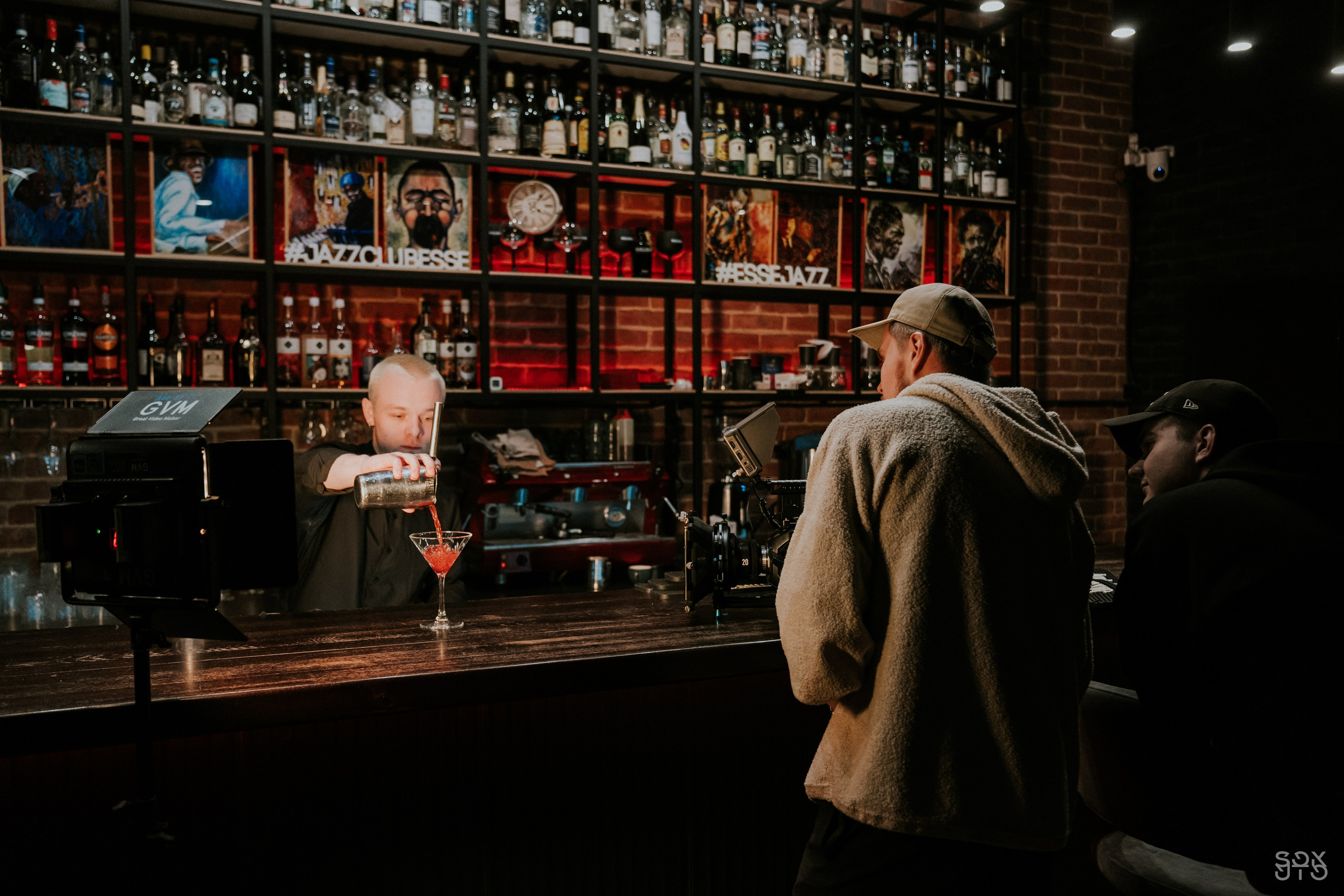 Видеопродакшн BACKED ROLL