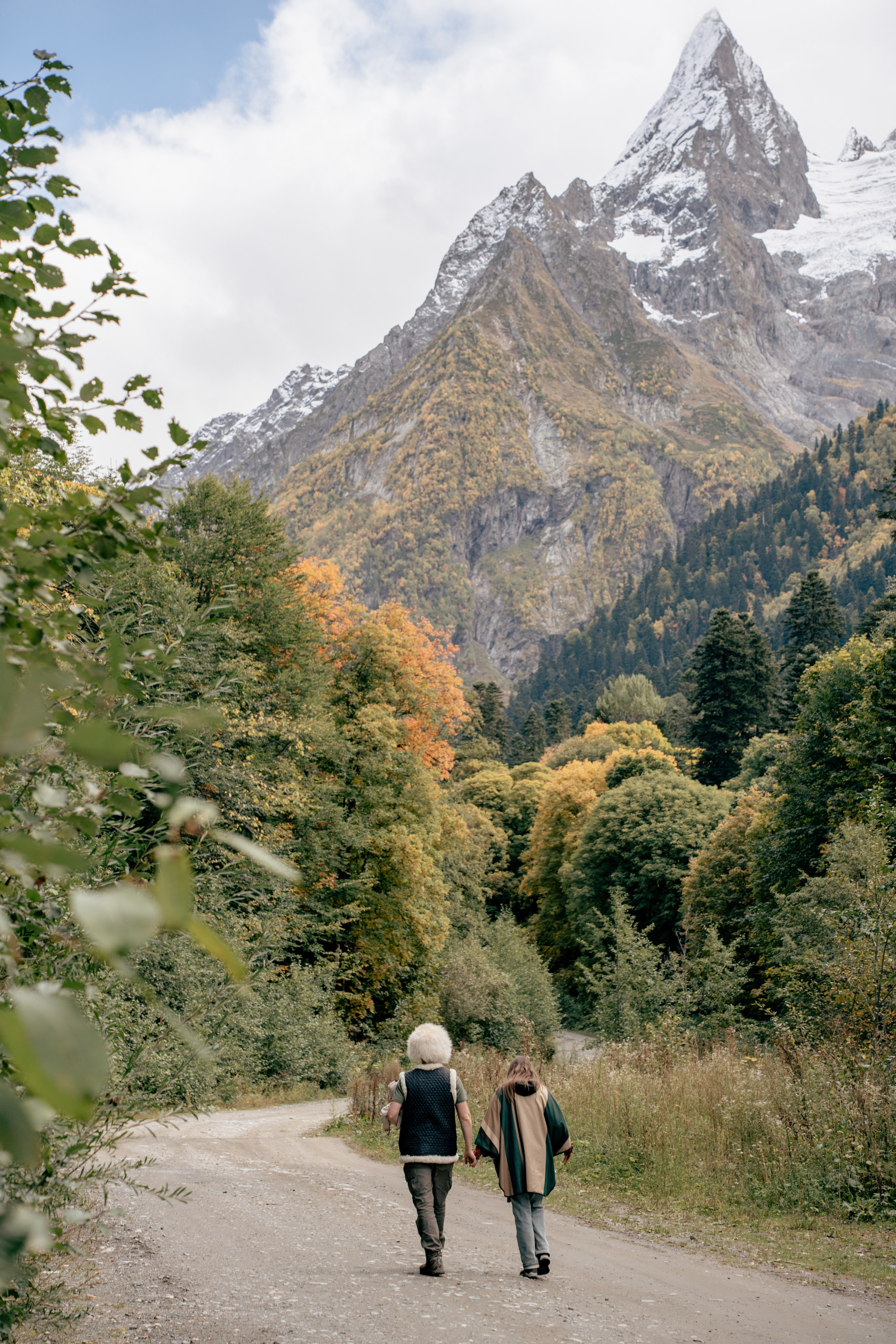 Семейная фотосессия в Домбае. Фотограф КМВ|ГОРЫ Пятигорск Железноводск Ессентуки Кисловодск Домбай Архыз Эльбрус