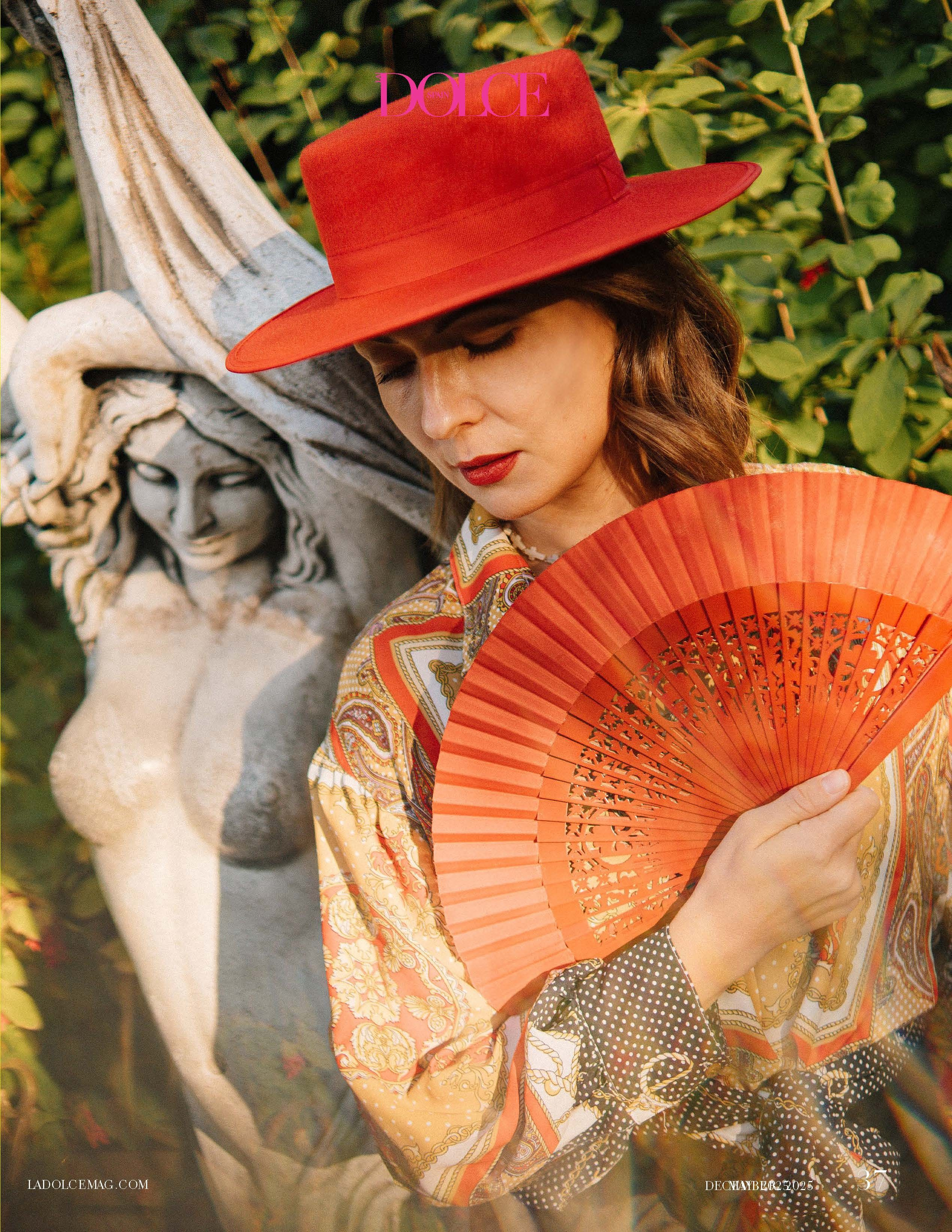 DOLCE DECEMBER 2025 PORTRAIT. Анна Демидова — фотография для жизни и бизнеса в Абакане