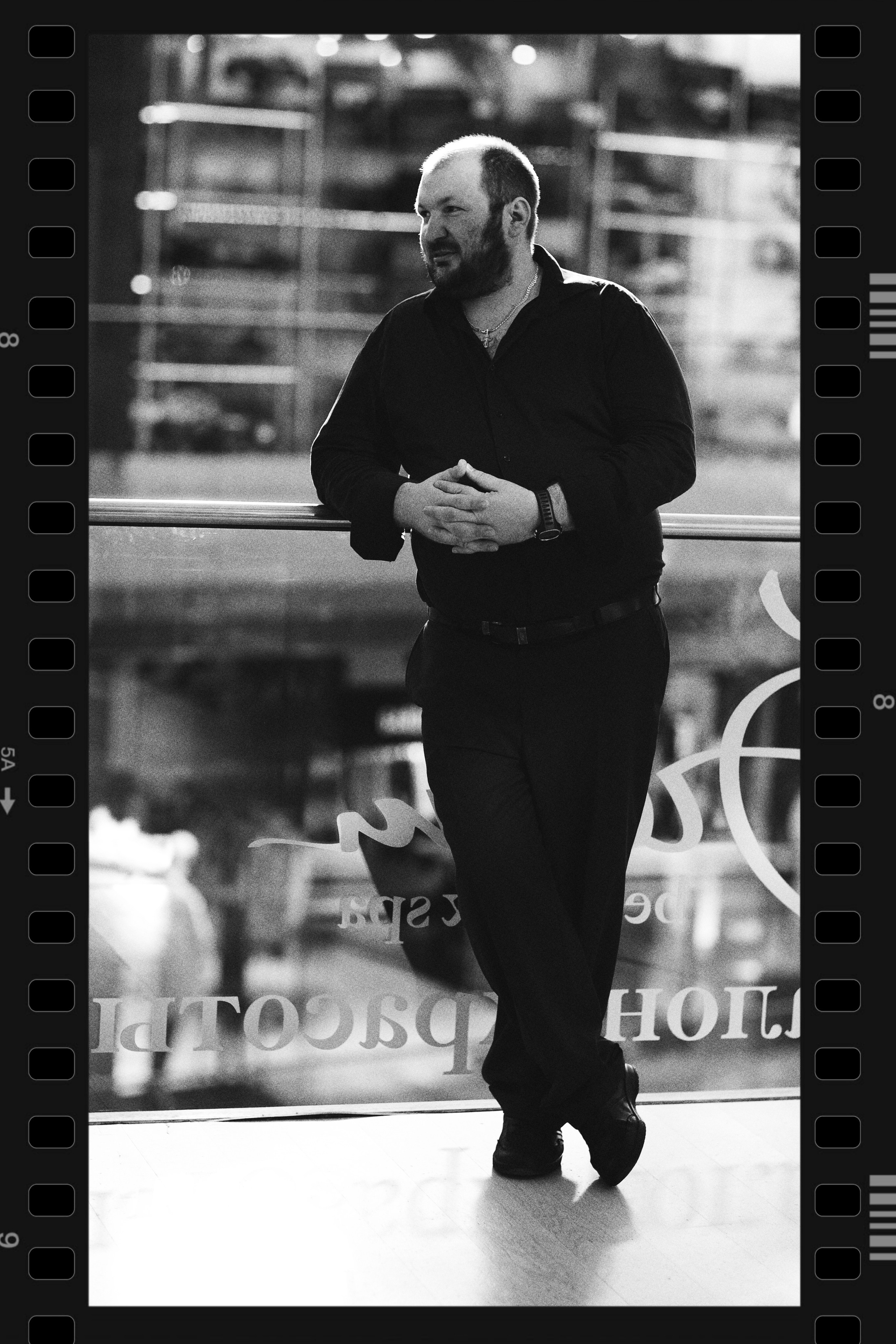 Portraits b/w. DMITRY MOISEENKO — фотограф, художник, топ-стилист