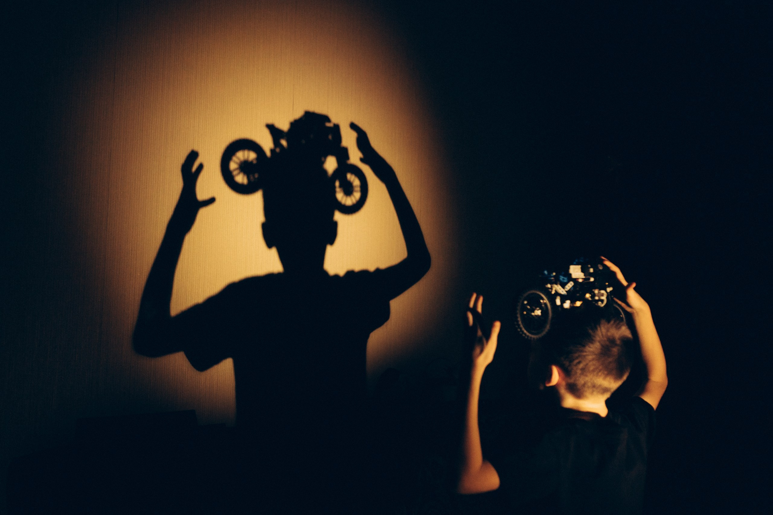 Мальчик, кот и Человек-паук. Семейный фотограф в Москве Марина Аргунова