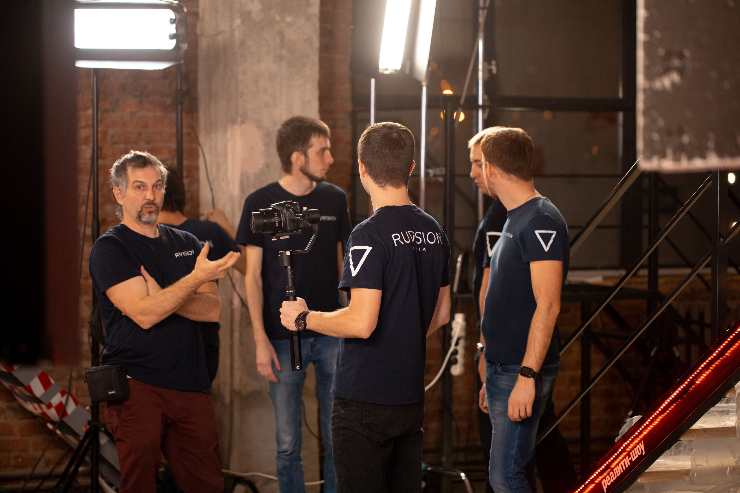 Просто Бизнес. Медиапродакшн Ruvision — wow-презентация вашего бизнеса