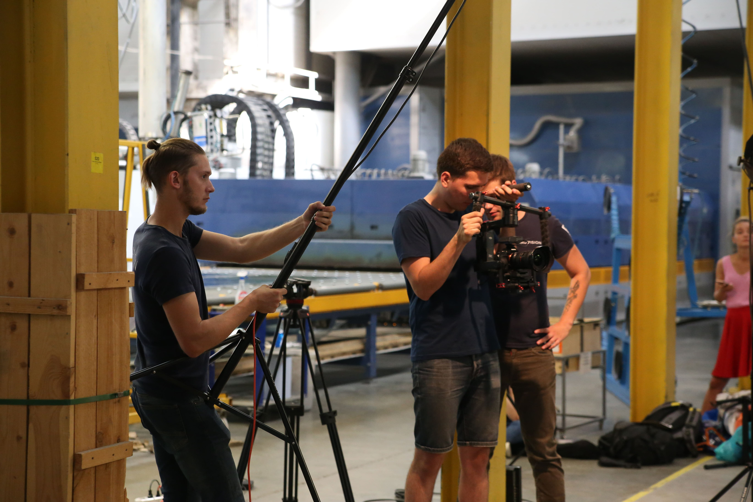 Modern Glass. Медиапродакшн Ruvision — wow-презентация вашего бизнеса