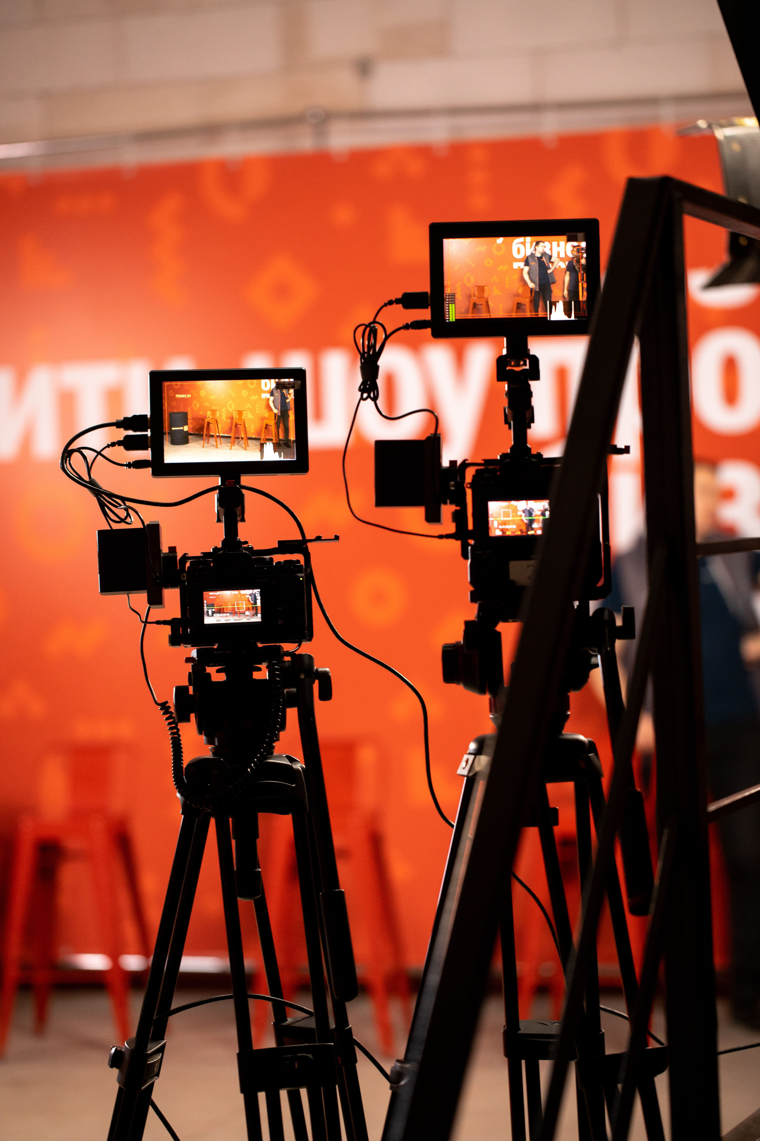 Просто Бизнес. Медиапродакшн Ruvision — wow-презентация вашего бизнеса