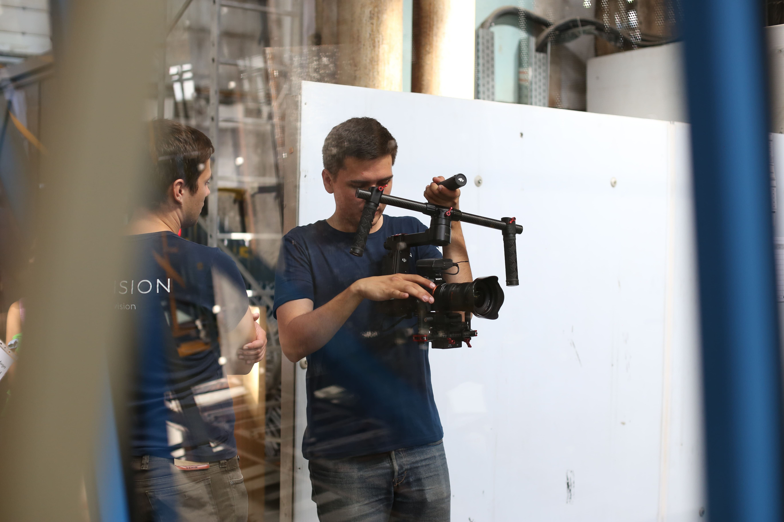 Modern Glass. Медиапродакшн Ruvision — wow-презентация вашего бизнеса