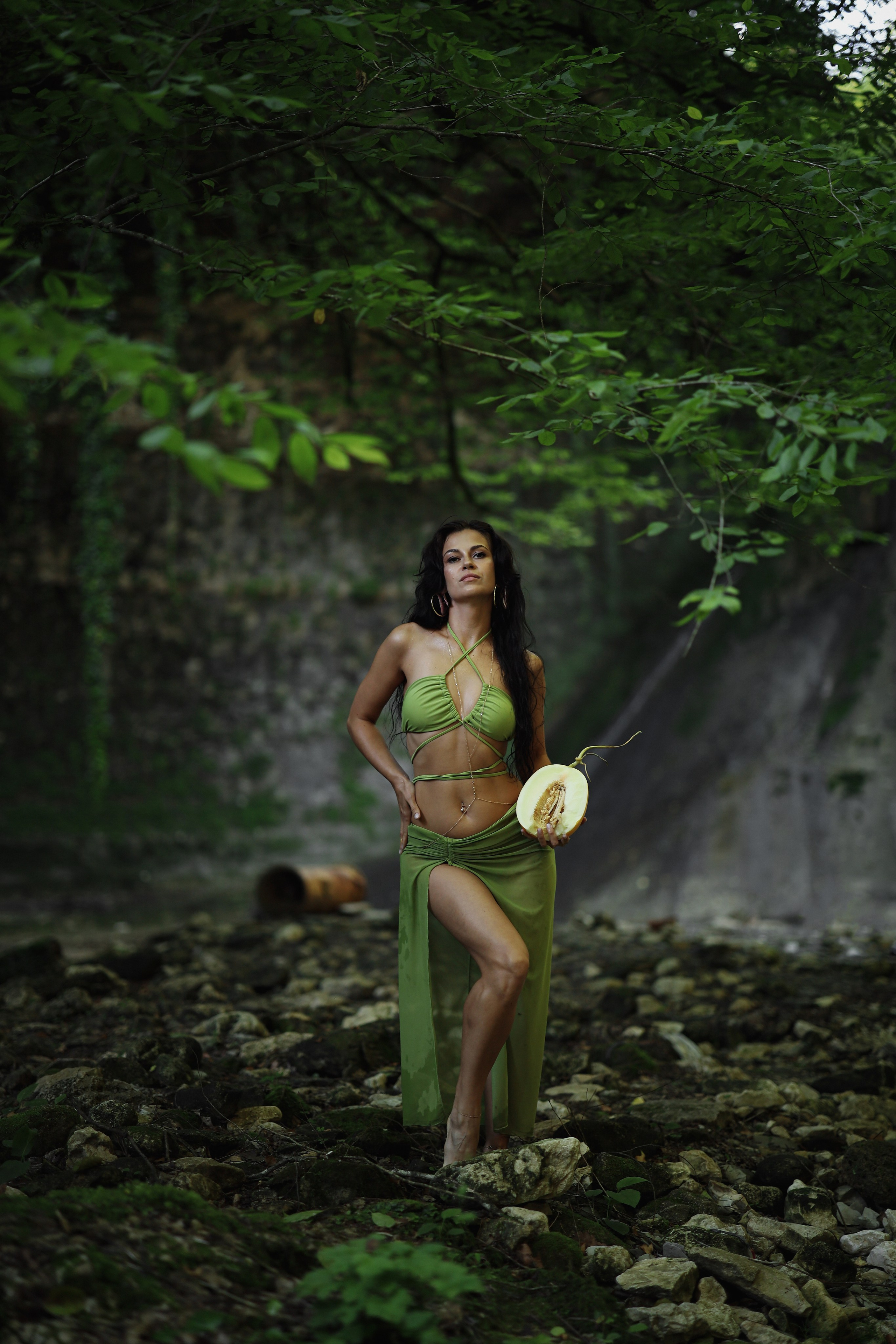 Фотосессия на Водопаде. Абхазия. Свадебный и семейный фотограф в Абхазии Жанна Соснина