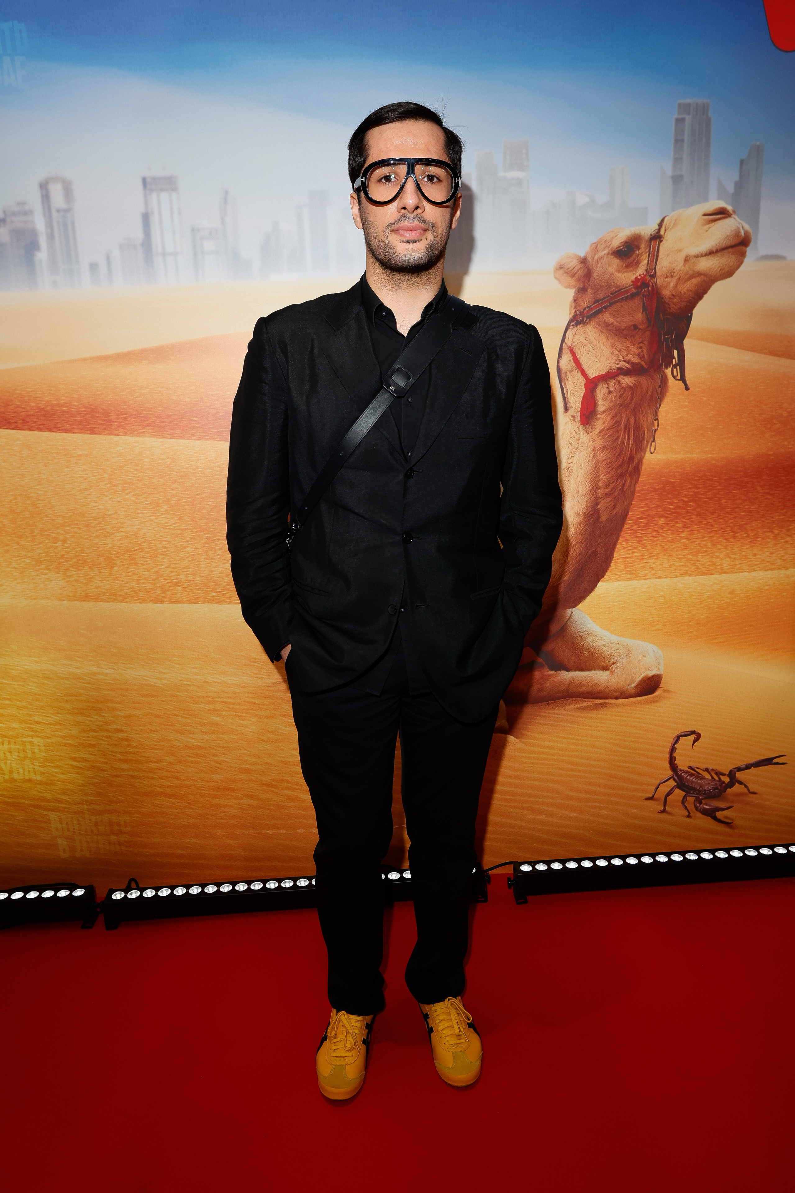 Выжить в Дубае | Кинотеатр «Октябрь» на Новом Арбате | ТНТ. Nikolskayasecular