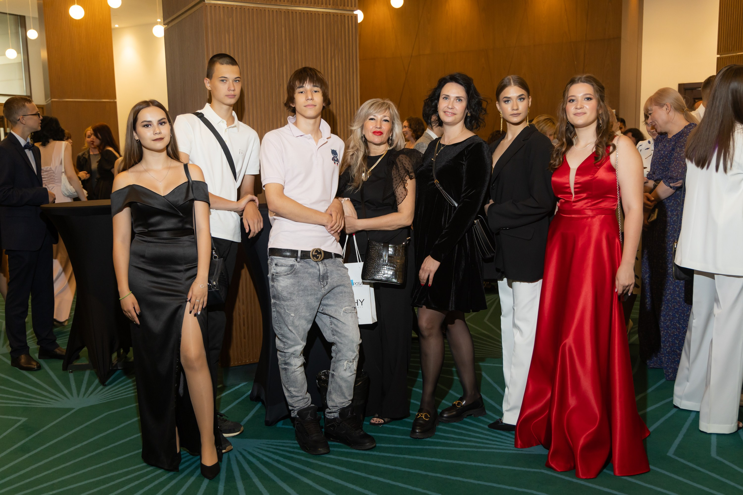 Radisson Blu выпускной 2024. Фотограф свадебный, репортажный, индивидуальный, фото для маркетплейсов, брендов, автосалонов