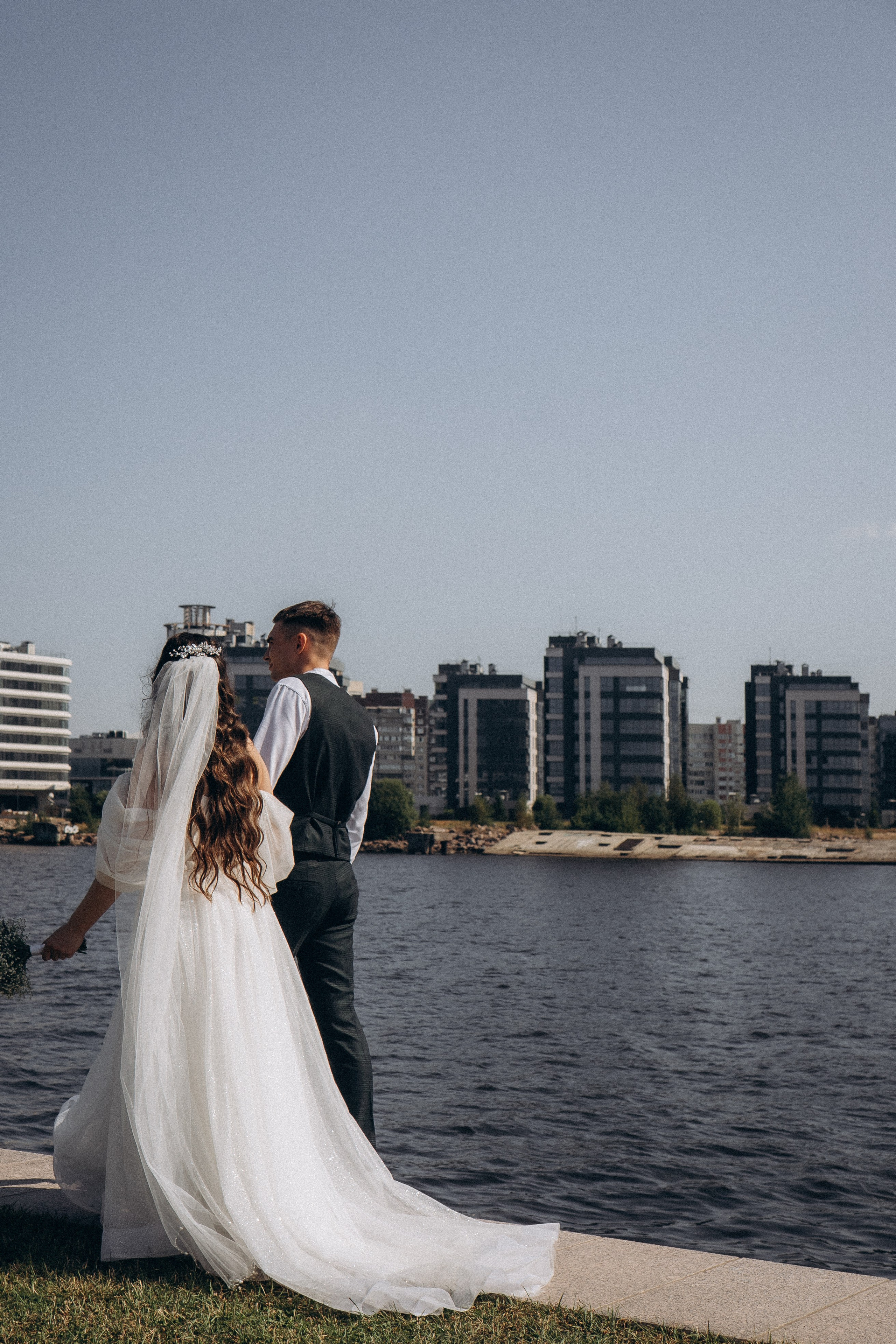 СВАДЕБНАЯ СЬЕМК В ПАРКЕ 300-ЛЕТИЯ. Профессиональный фотограф, Санкт-Петербург — Виктория Богомолова