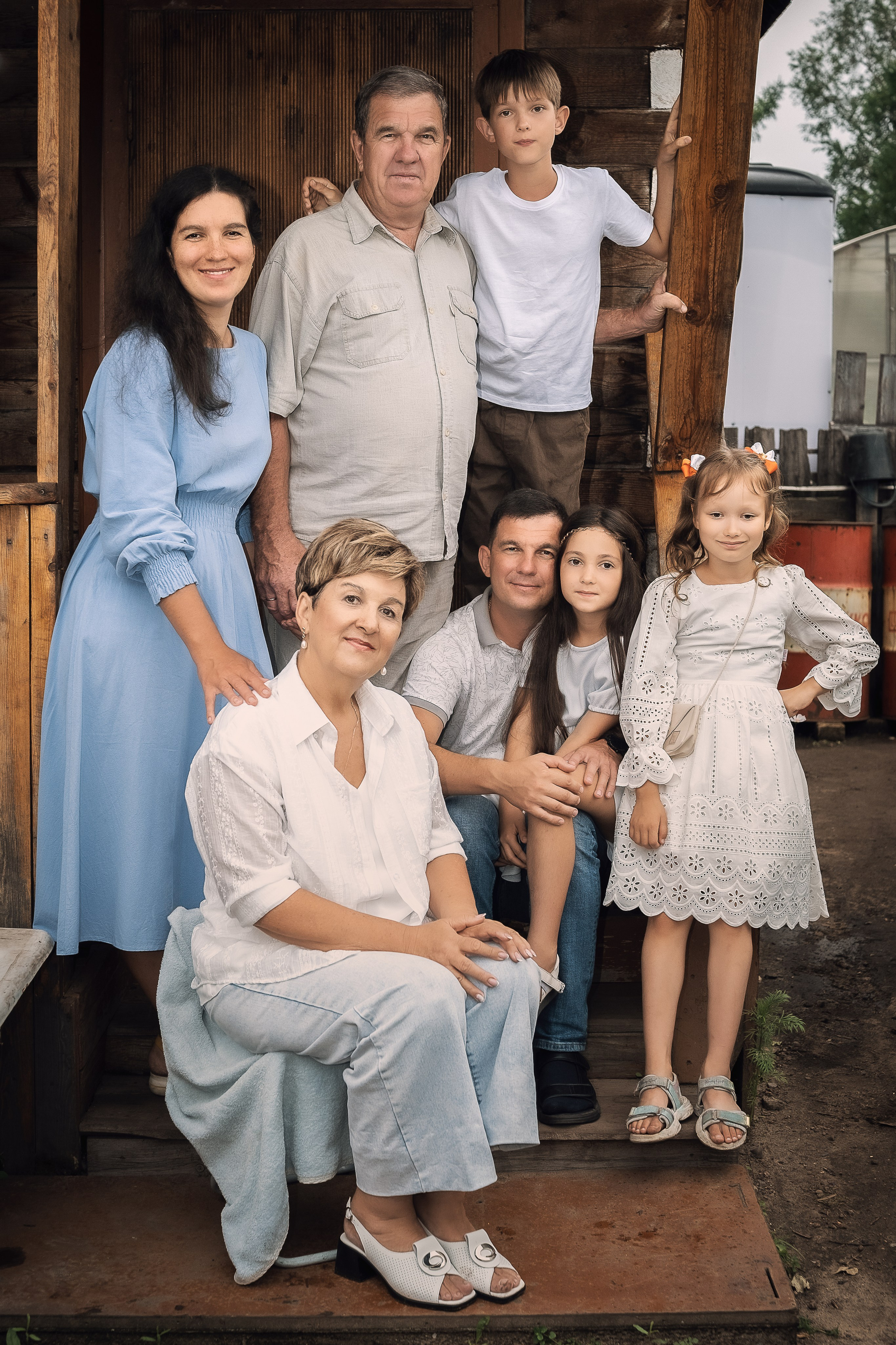 Семейная фотосессия на даче Чита. Портретный фотограф в Чите Анна Камратова. Помогу Вам создать историю, в которой Вы — главный герой!