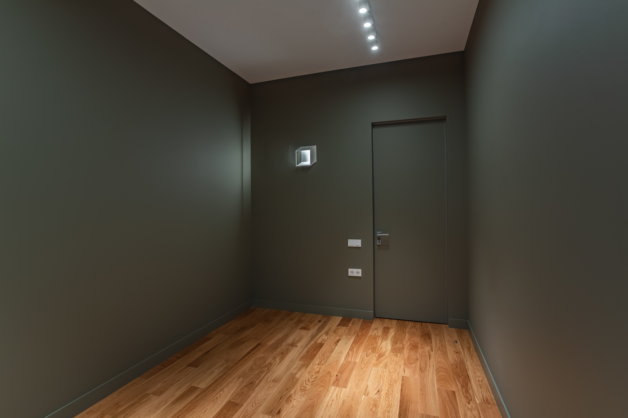 Двухкомнатная квартира. Свадебный и семейный фотограф Ворожейкин Олег. Фотографирую во Владиво