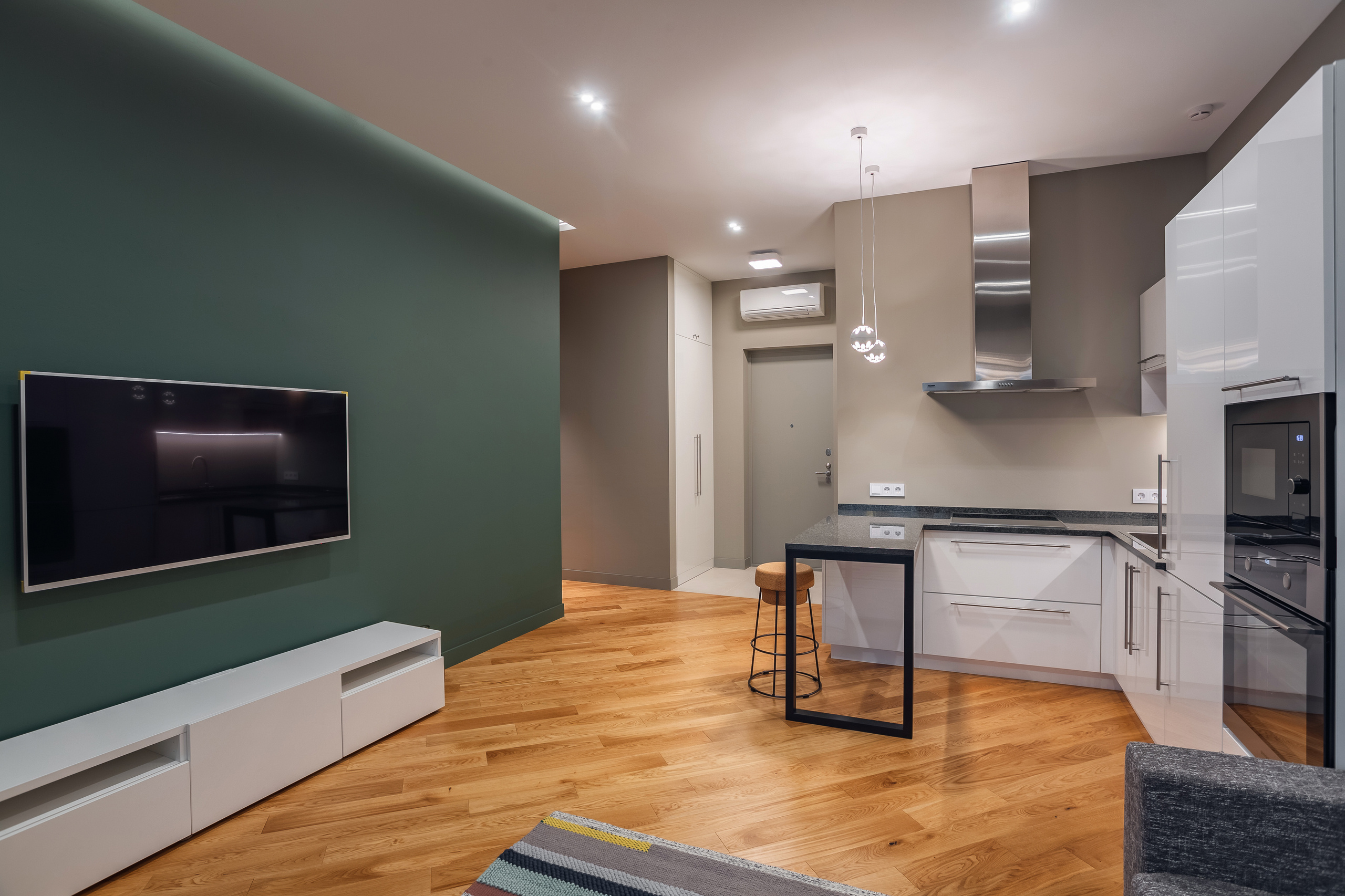 Двухкомнатная квартира. Свадебный и семейный фотограф Ворожейкин Олег. Фотографирую во Владиво