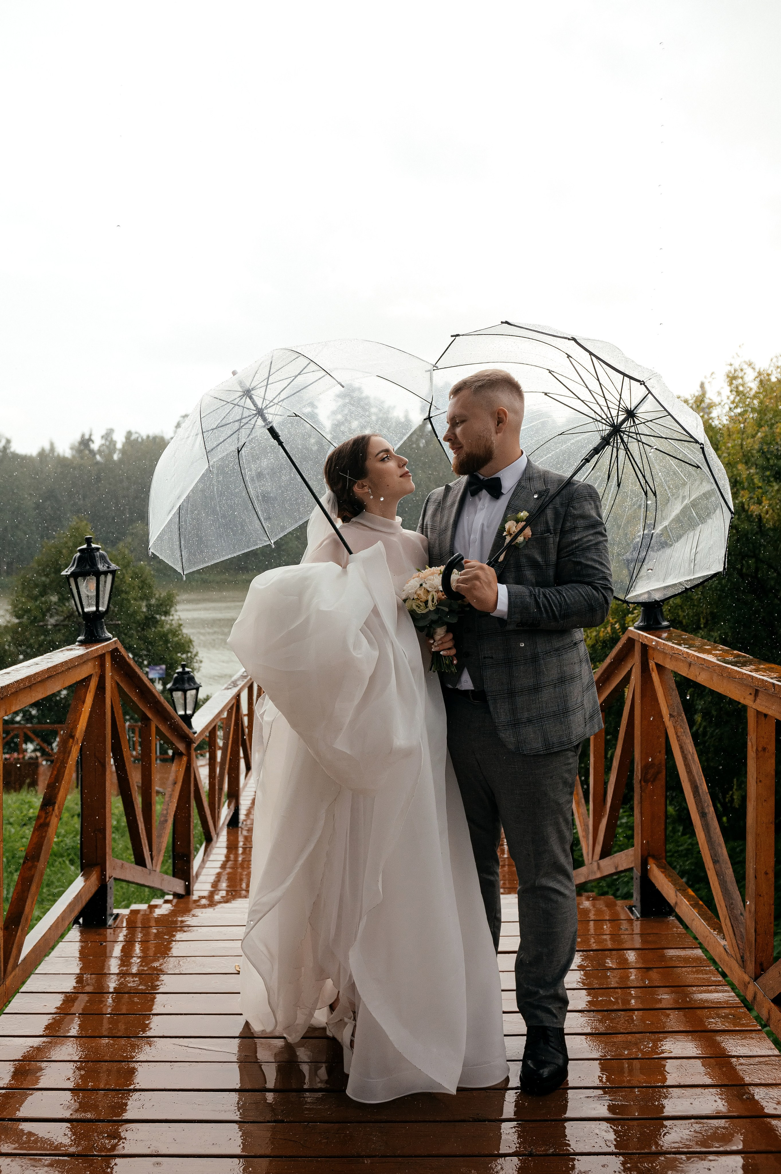 Дождик свадьбе не помеха! Гребнево, Барин. Свадебный и семейный фотограф Виктория Носачёва. Щелково, Москва и МО