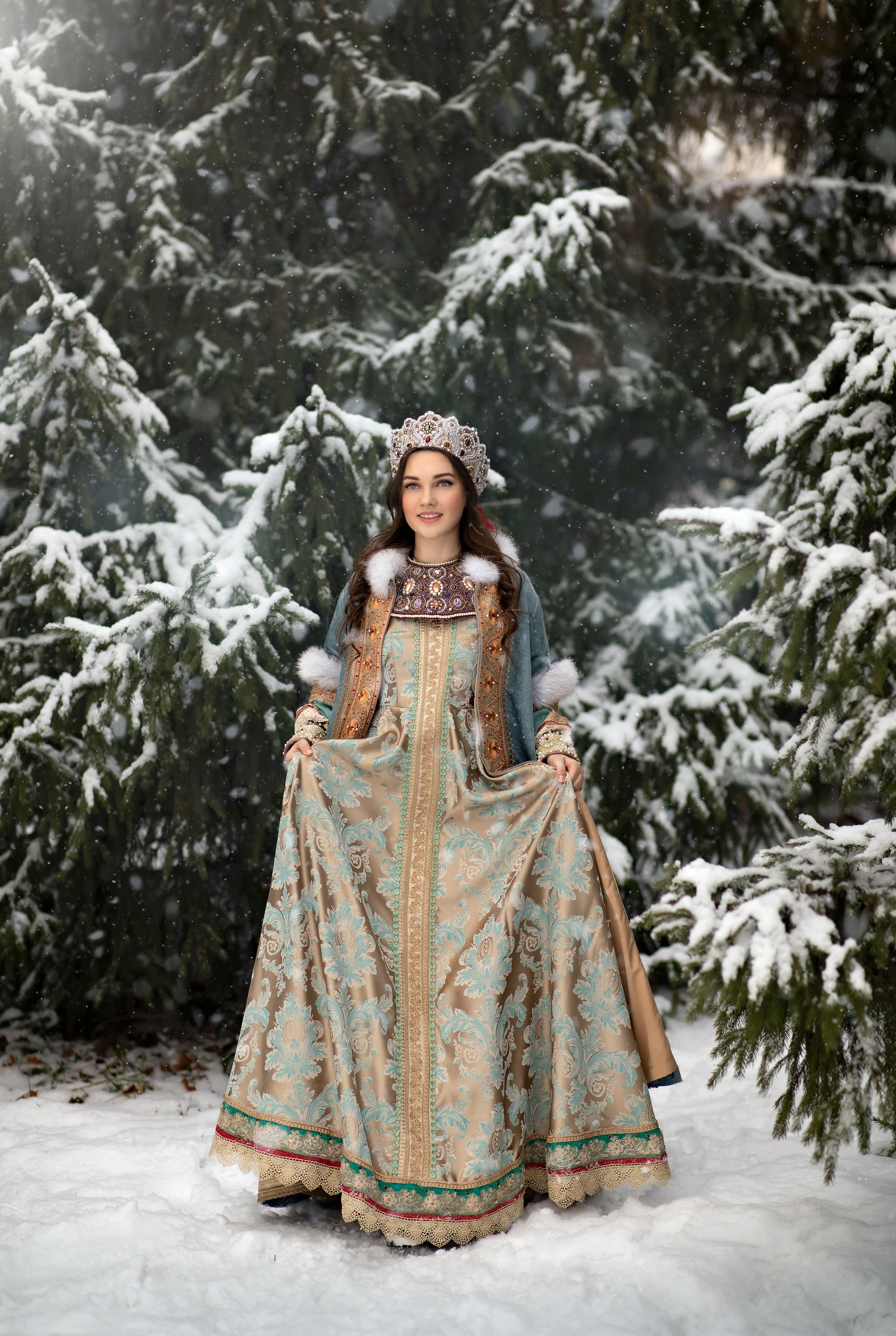 A5. Дизайнер костюмов и украшений, фотограф