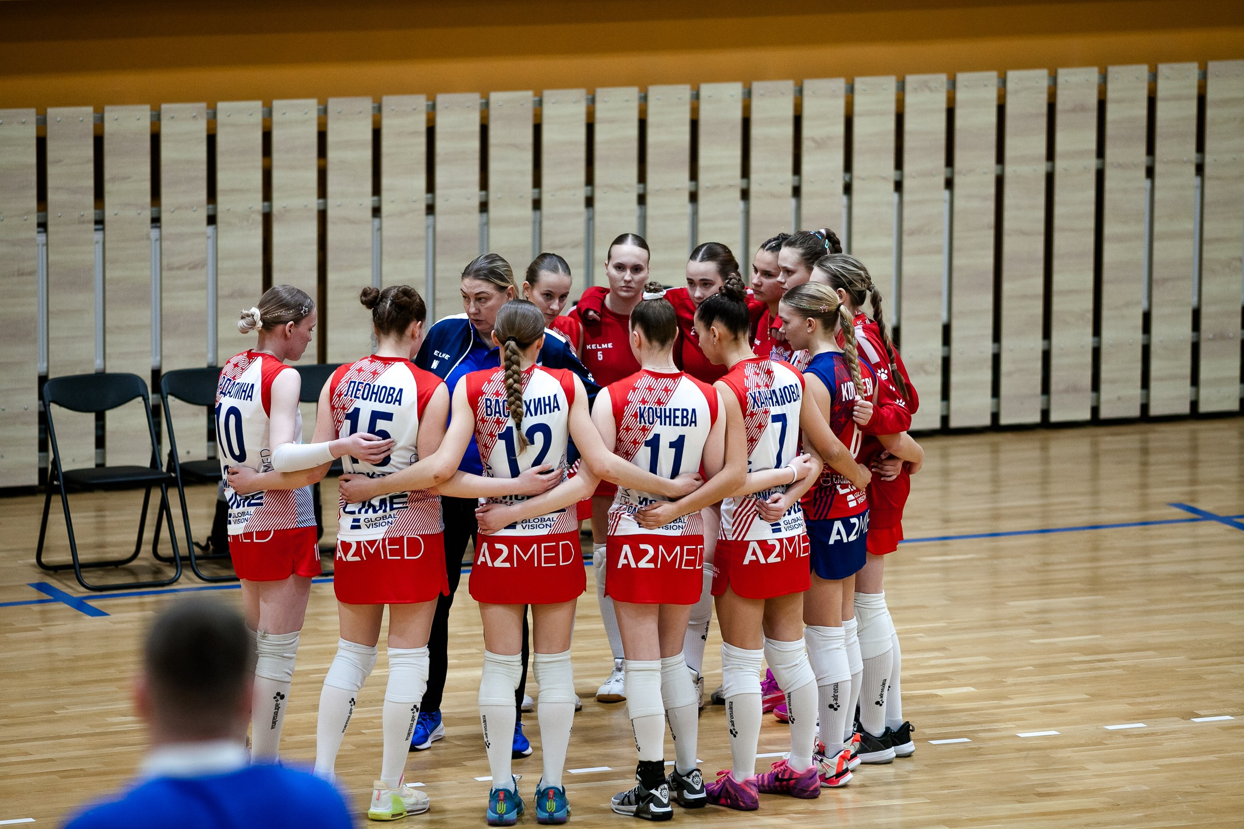 СШ11 — Искра / 1 игра. Фотография