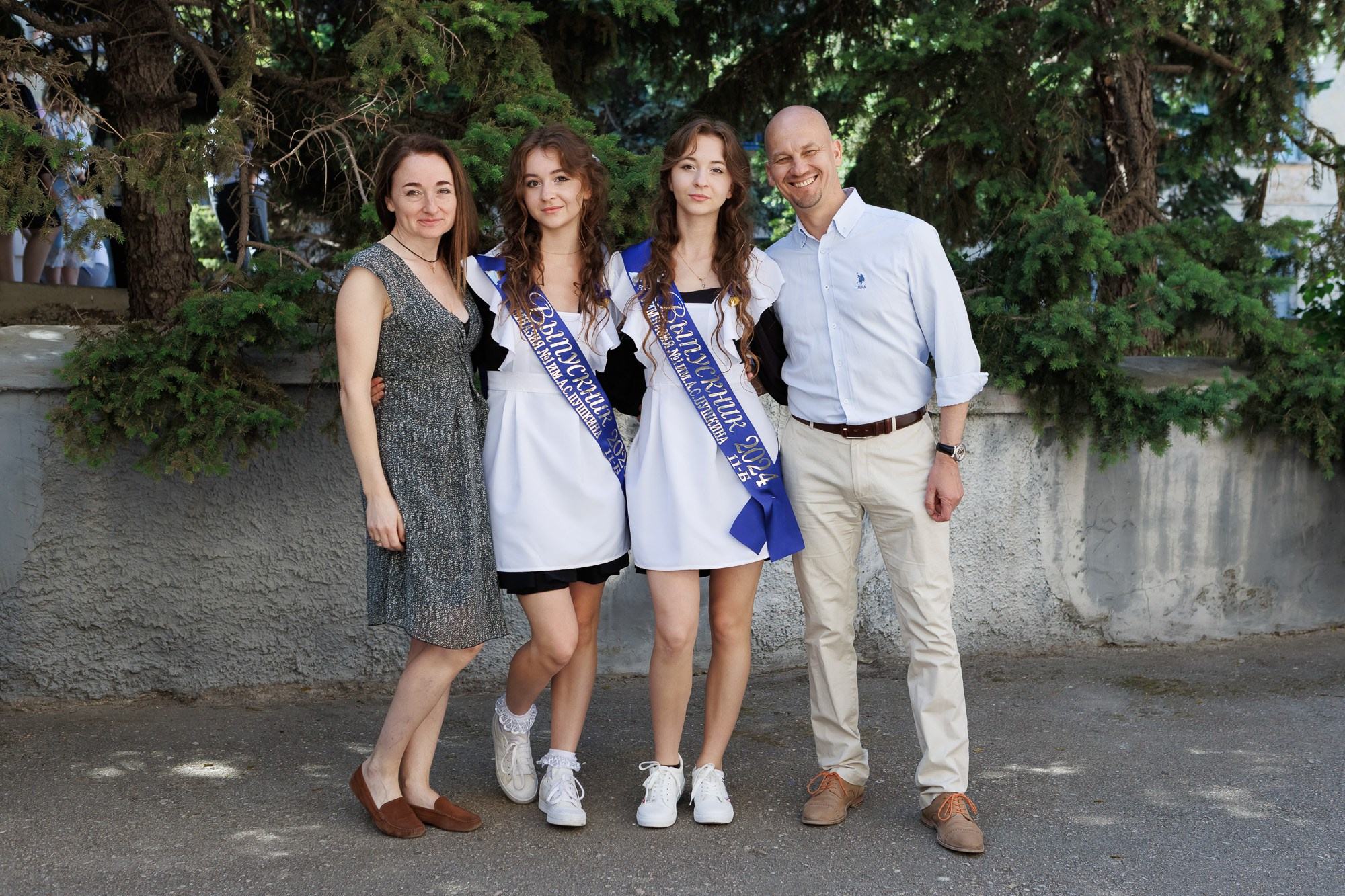 Последний звонок в Гимназии № 1, г. Севастополь. Свадебный фотограф, фотосъемка в Крыму, Севастополе, Симферополе, Ялте