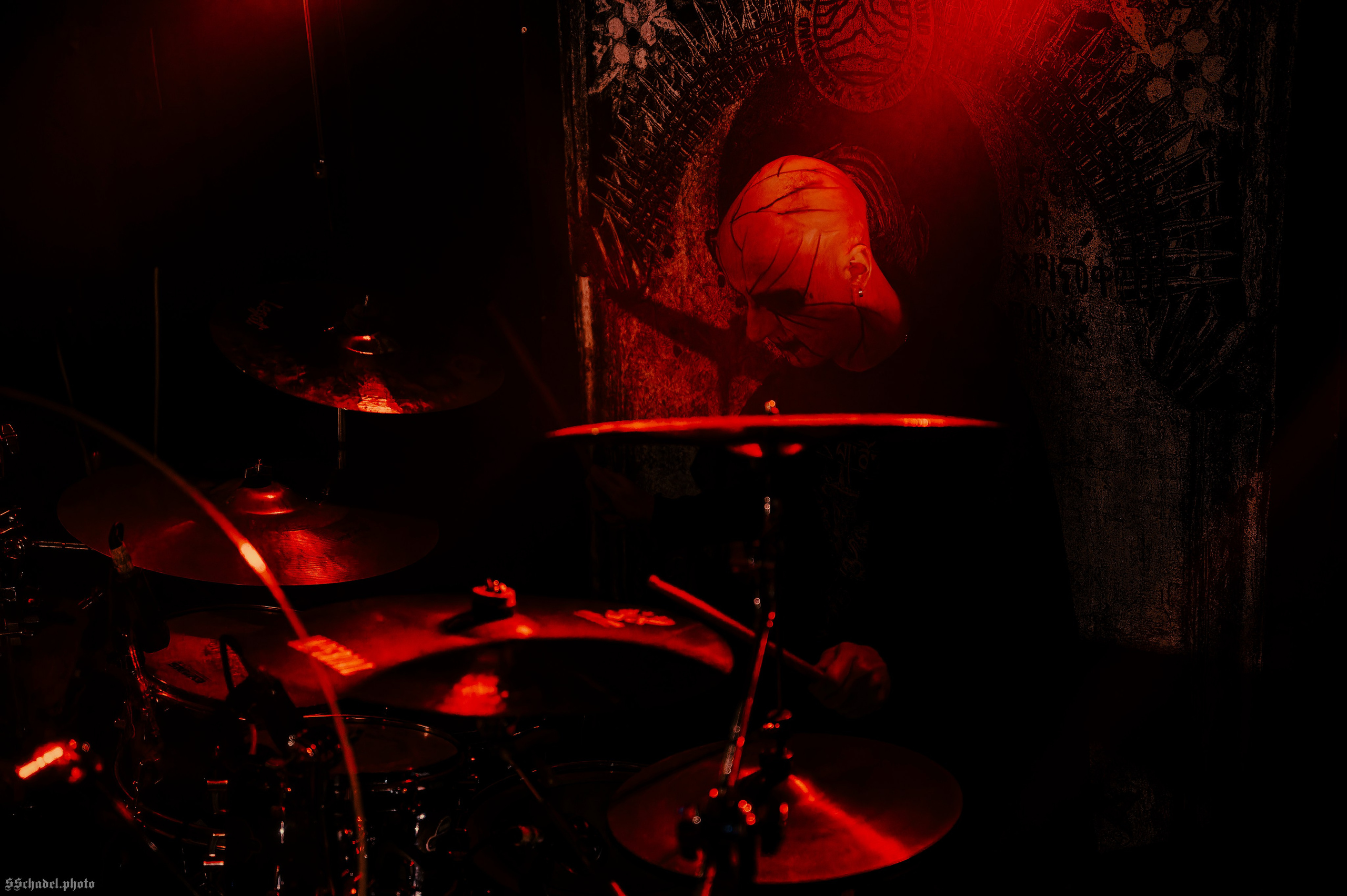Frostlagte Måne 18.10.25. We will make everything metal!